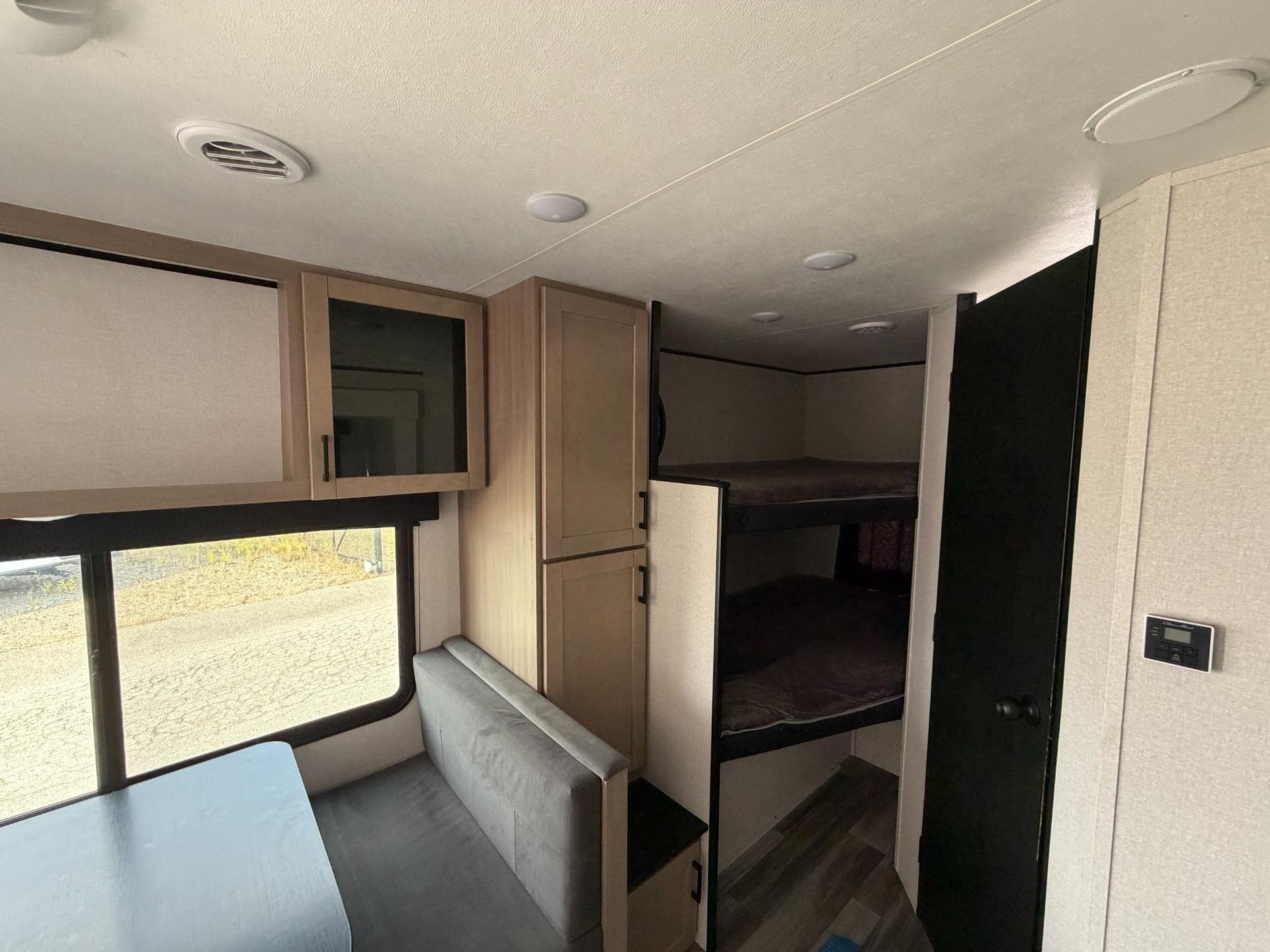 2026 Jayco 2026 Jayco Jay Flight SLX - thumbnail 15