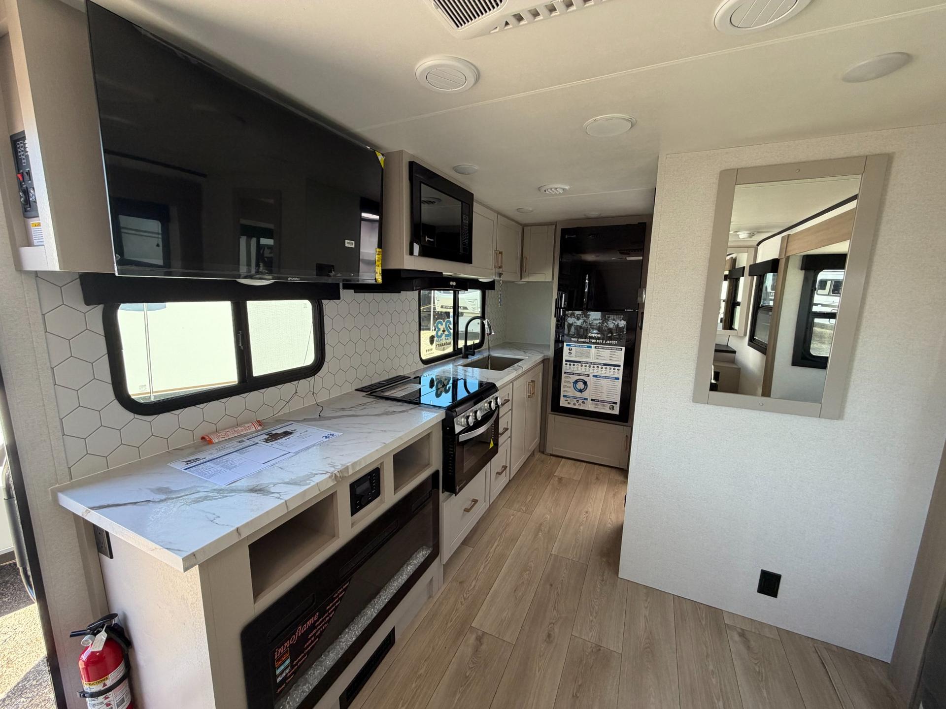 2027 Jayco 2027 Jayco Jay Feather - thumbnail 12
