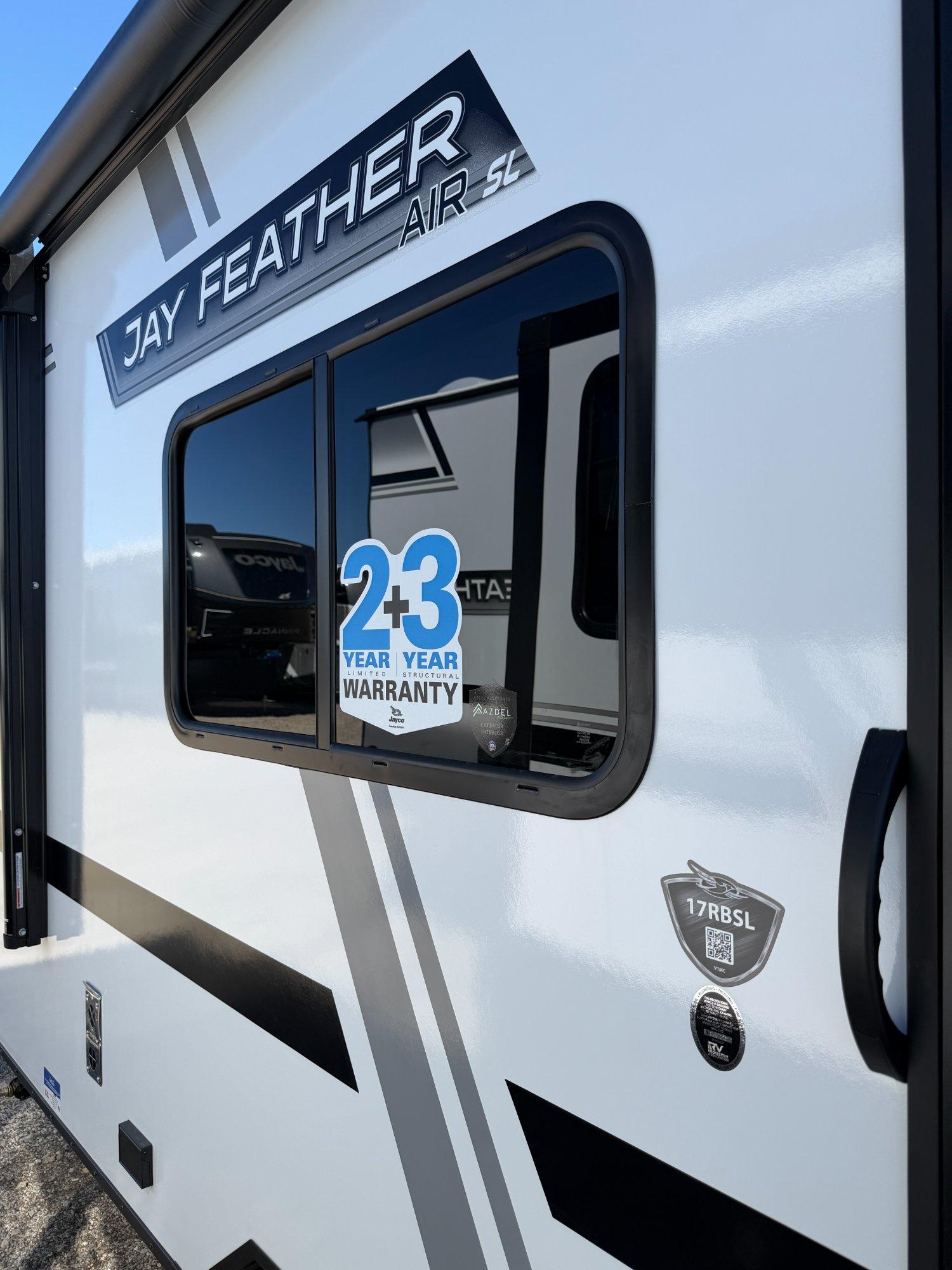2027 Jayco 2027 Jayco Jay Feather Air SL - thumbnail 3