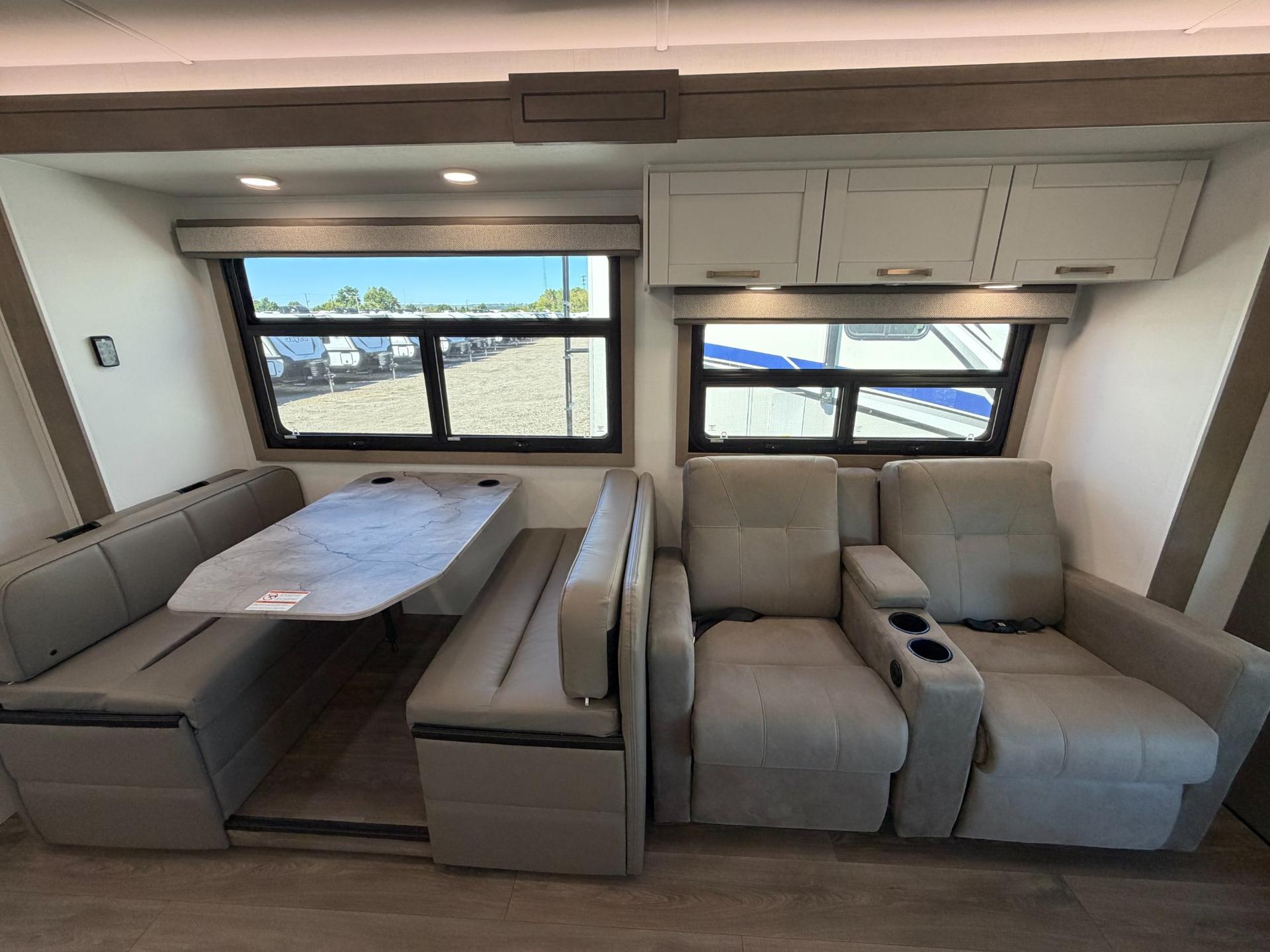 2027 Jayco 2027 Jayco Greyhawk - thumbnail 10