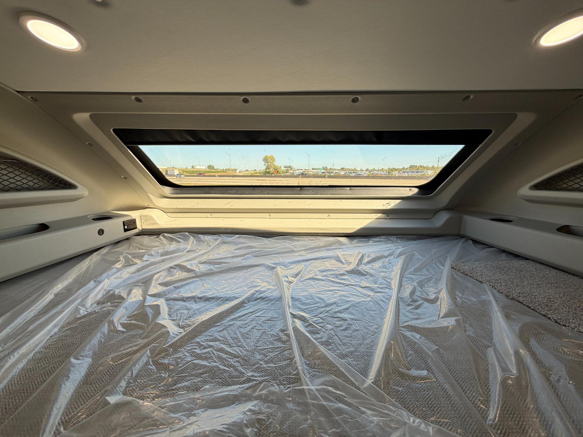2027 Jayco 2027 Jayco Greyhawk - thumbnail 11