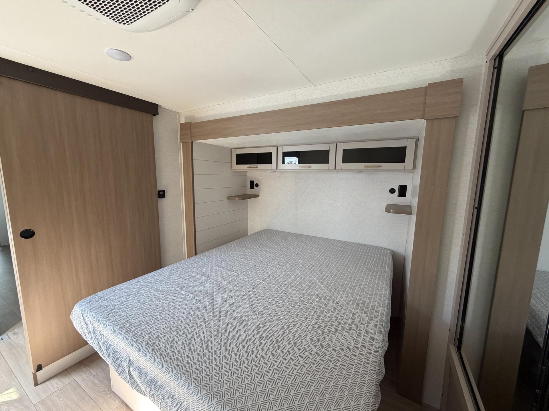 2027 Jayco 2027 Jayco Jay Flight - thumbnail 15