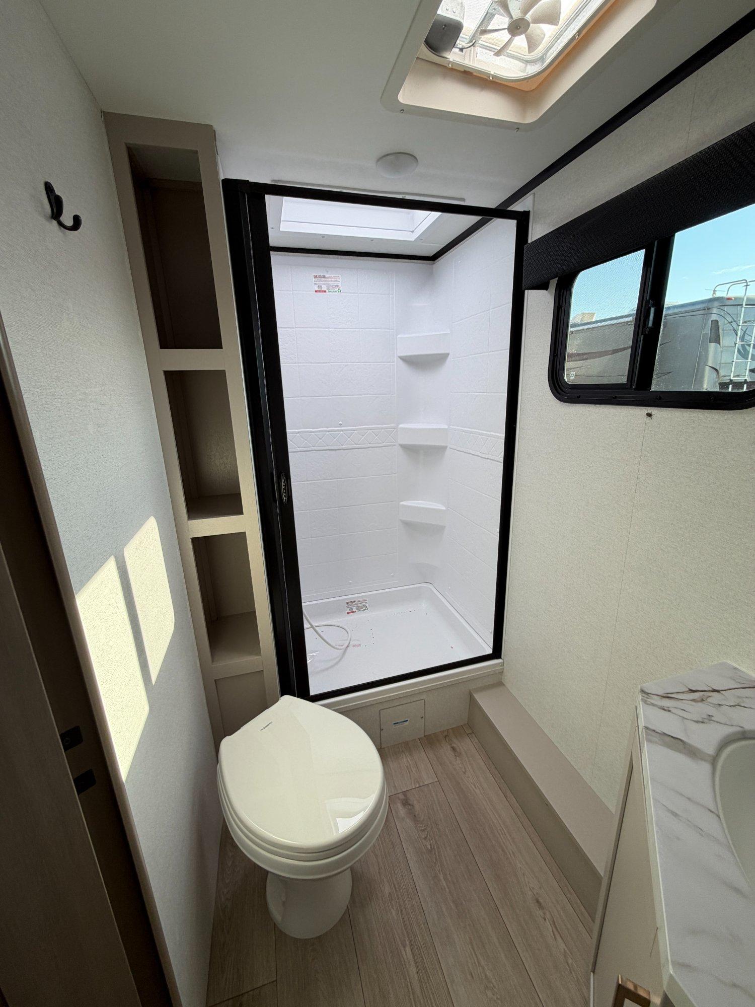 2027 Jayco 2027 Jayco Jay Feather Air - thumbnail 18