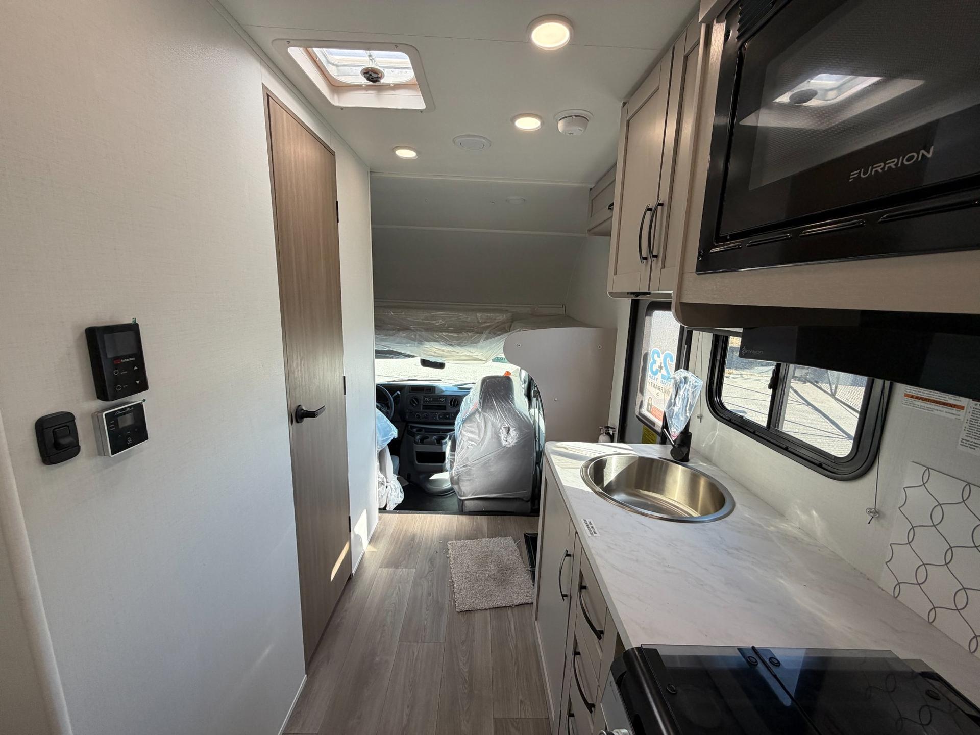 2027 Jayco 2027 Jayco REDHWAK SE - thumbnail 12