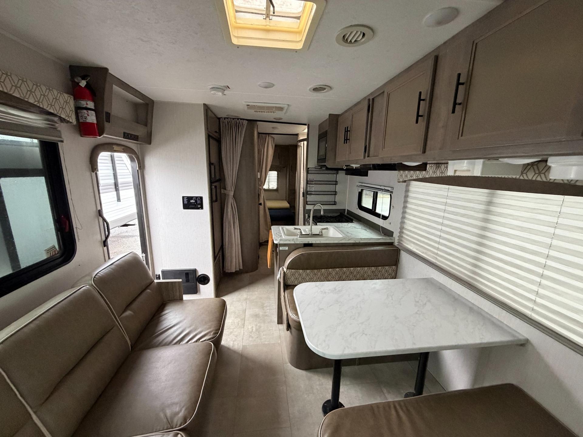 2021 Coachmen 2021 Coachmen Freelander - thumbnail 10