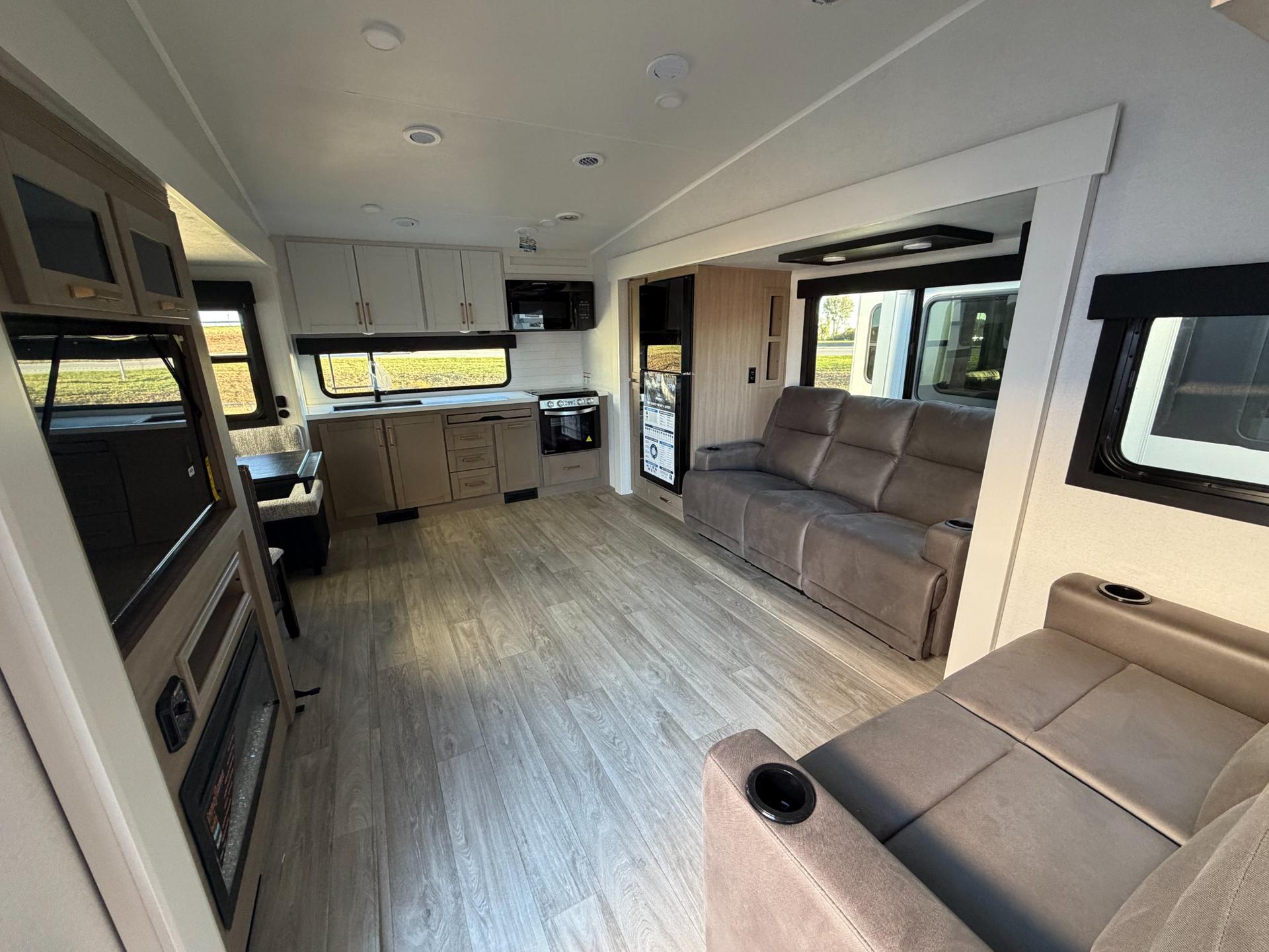 2027 Jayco 2027 Jayco EAGLE - thumbnail 9