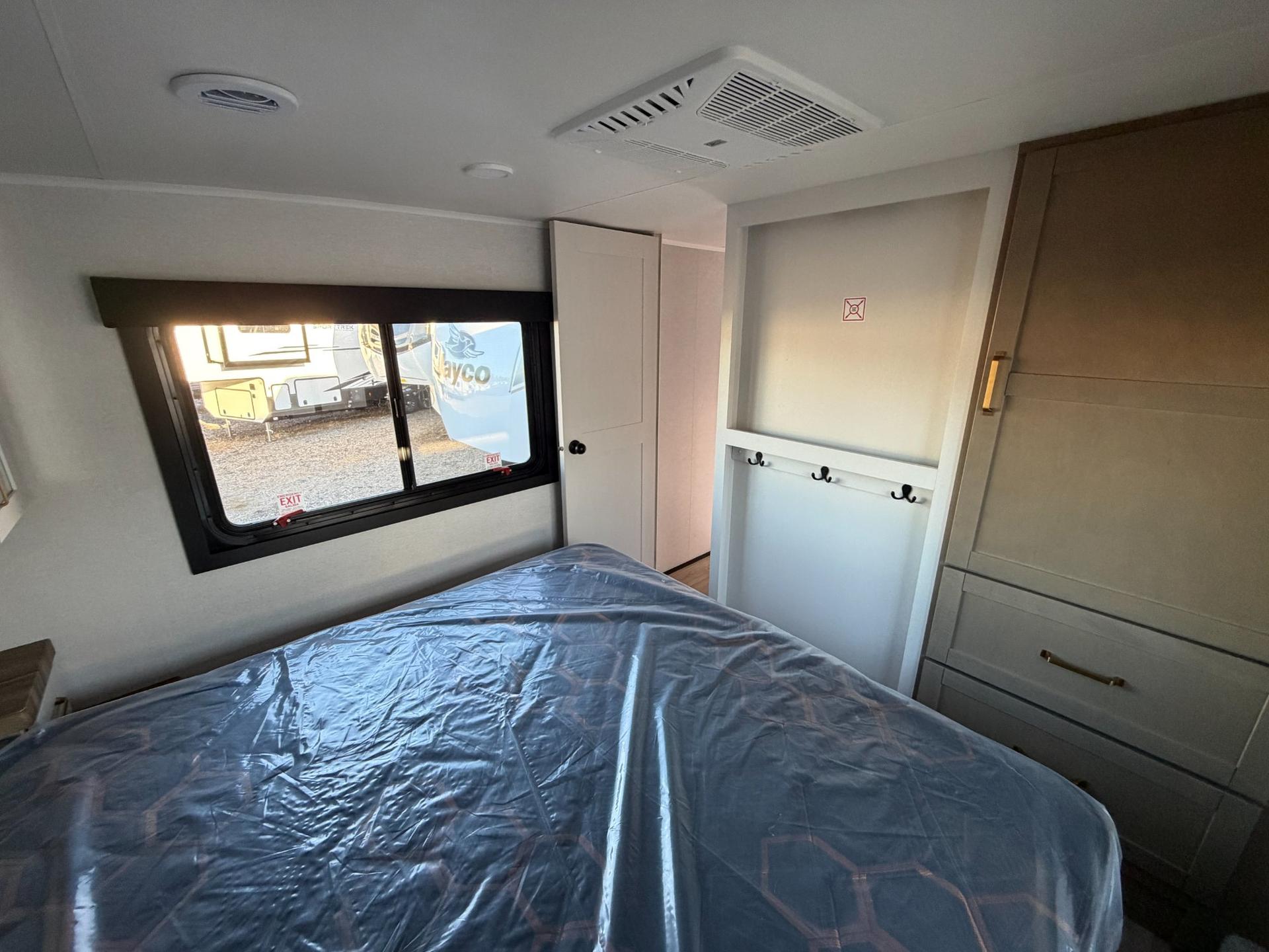 2027 Jayco 2027 Jayco EAGLE - thumbnail 19