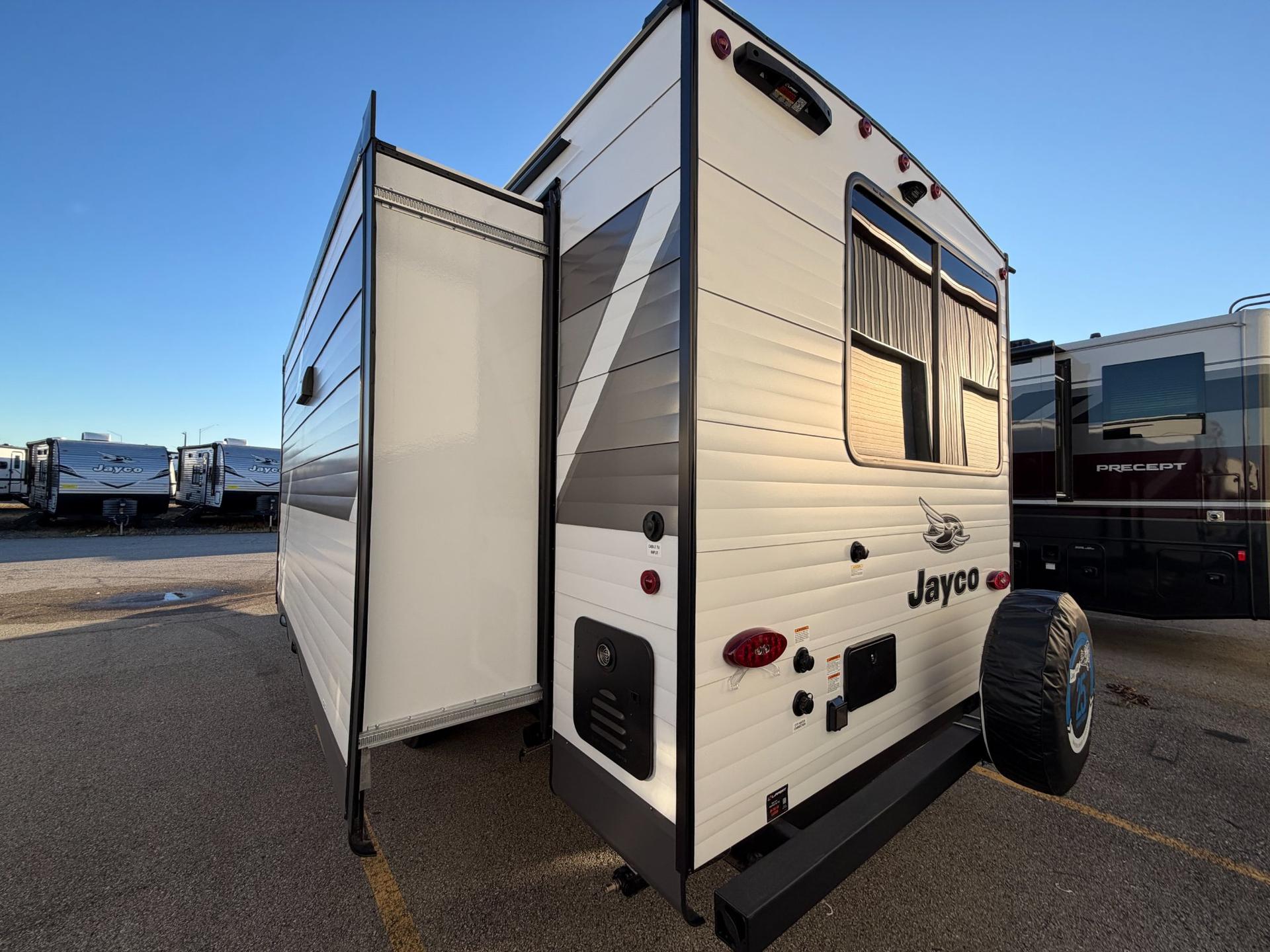 2027 Jayco 2027 Jayco Jay Flight - thumbnail 5