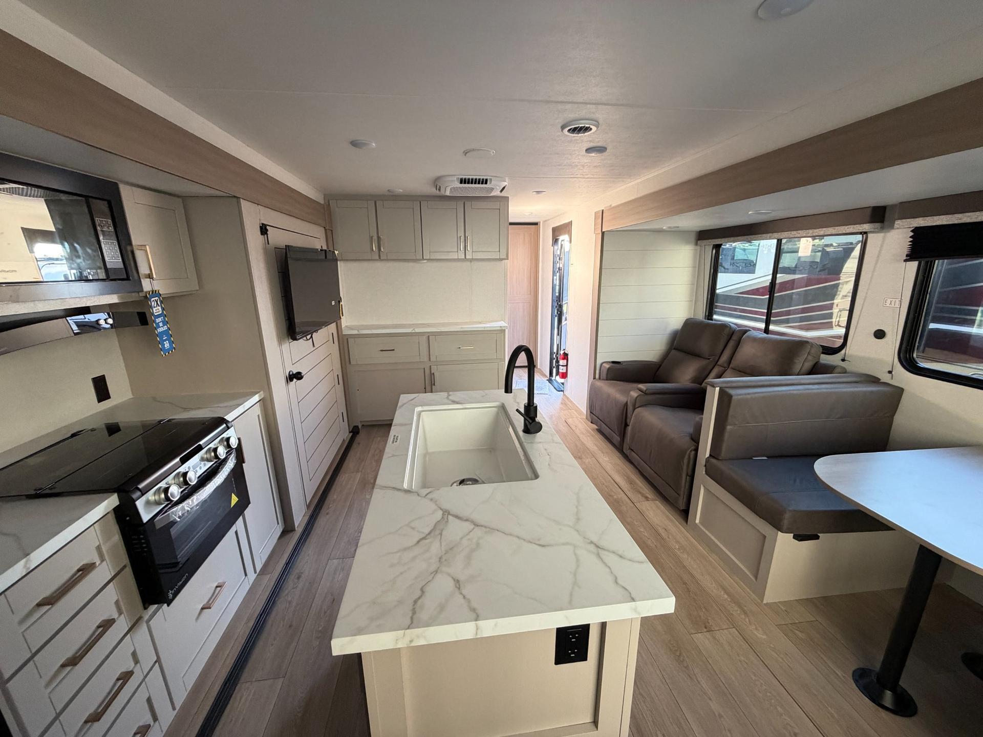 2027 Jayco 2027 Jayco Jay Flight - thumbnail 8