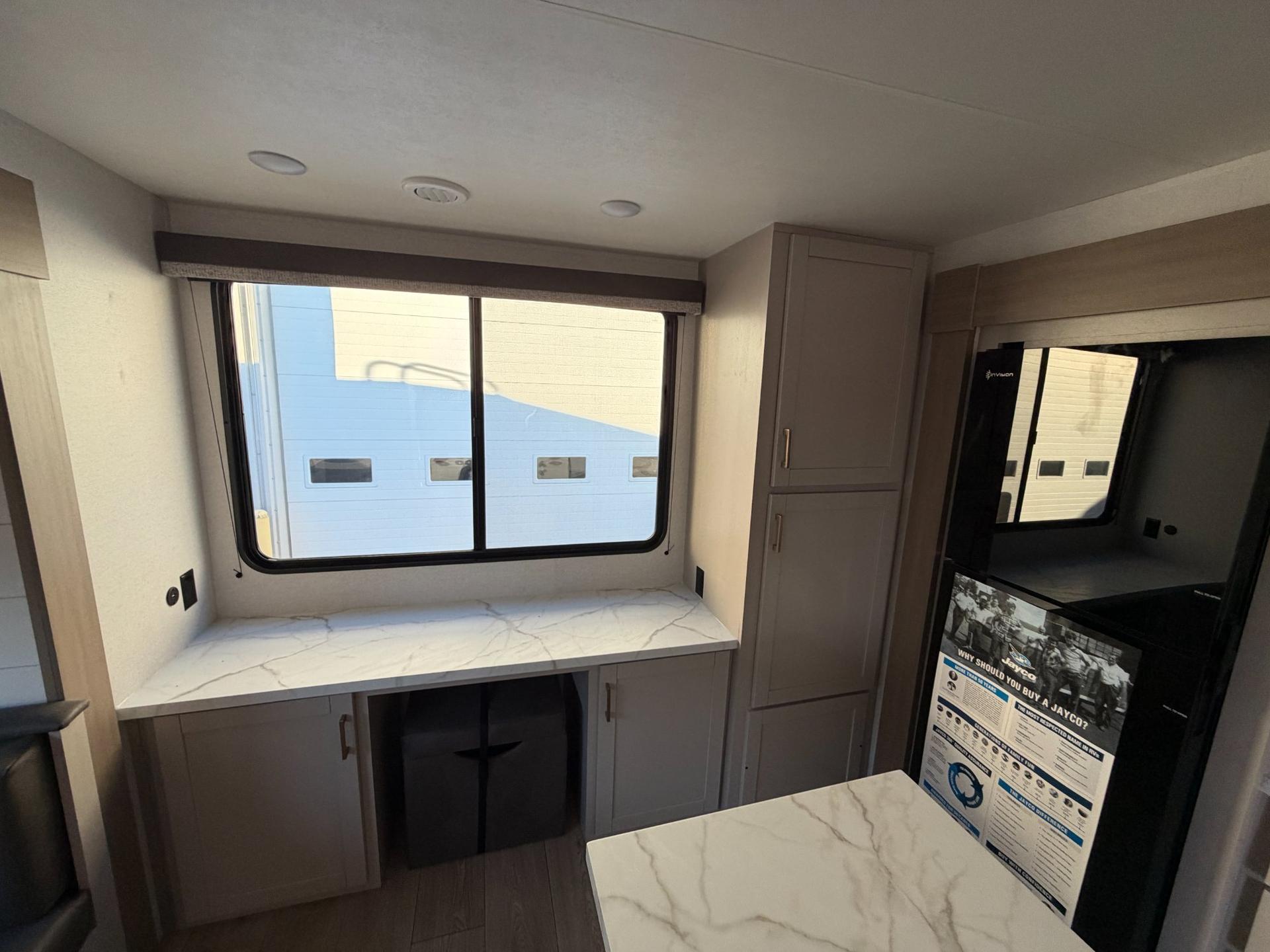 2027 Jayco 2027 Jayco Jay Flight - thumbnail 10