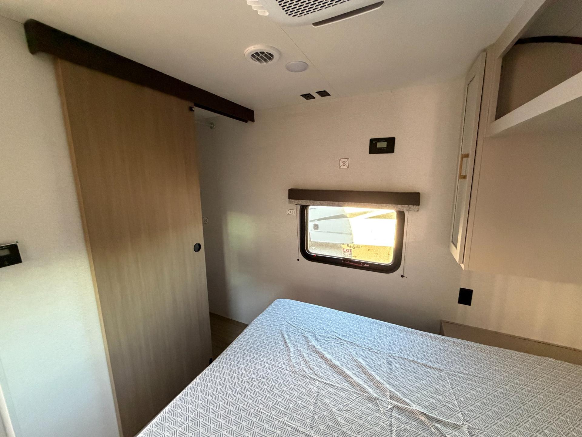 2027 Jayco 2027 Jayco Jay Flight - thumbnail 18