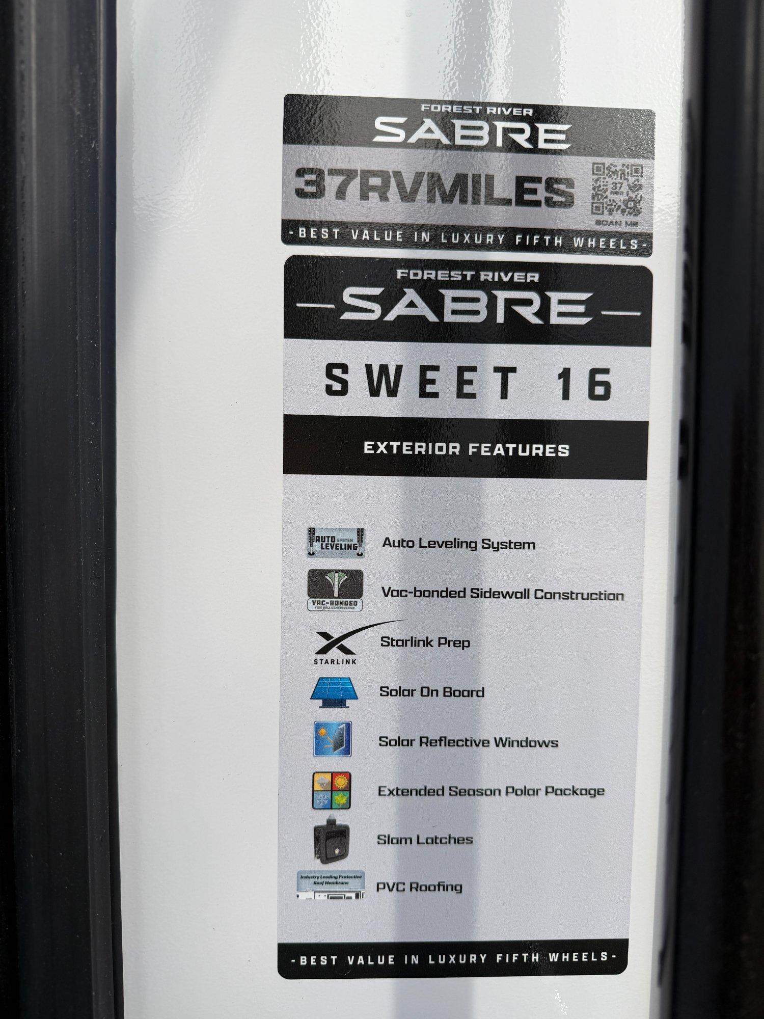 2027 Forest River 2027 Forest River Sabre - thumbnail 3