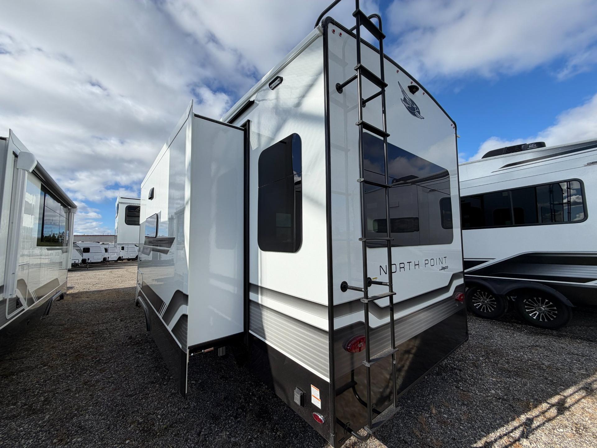 2027 Jayco 2027 Jayco North Point - thumbnail 6