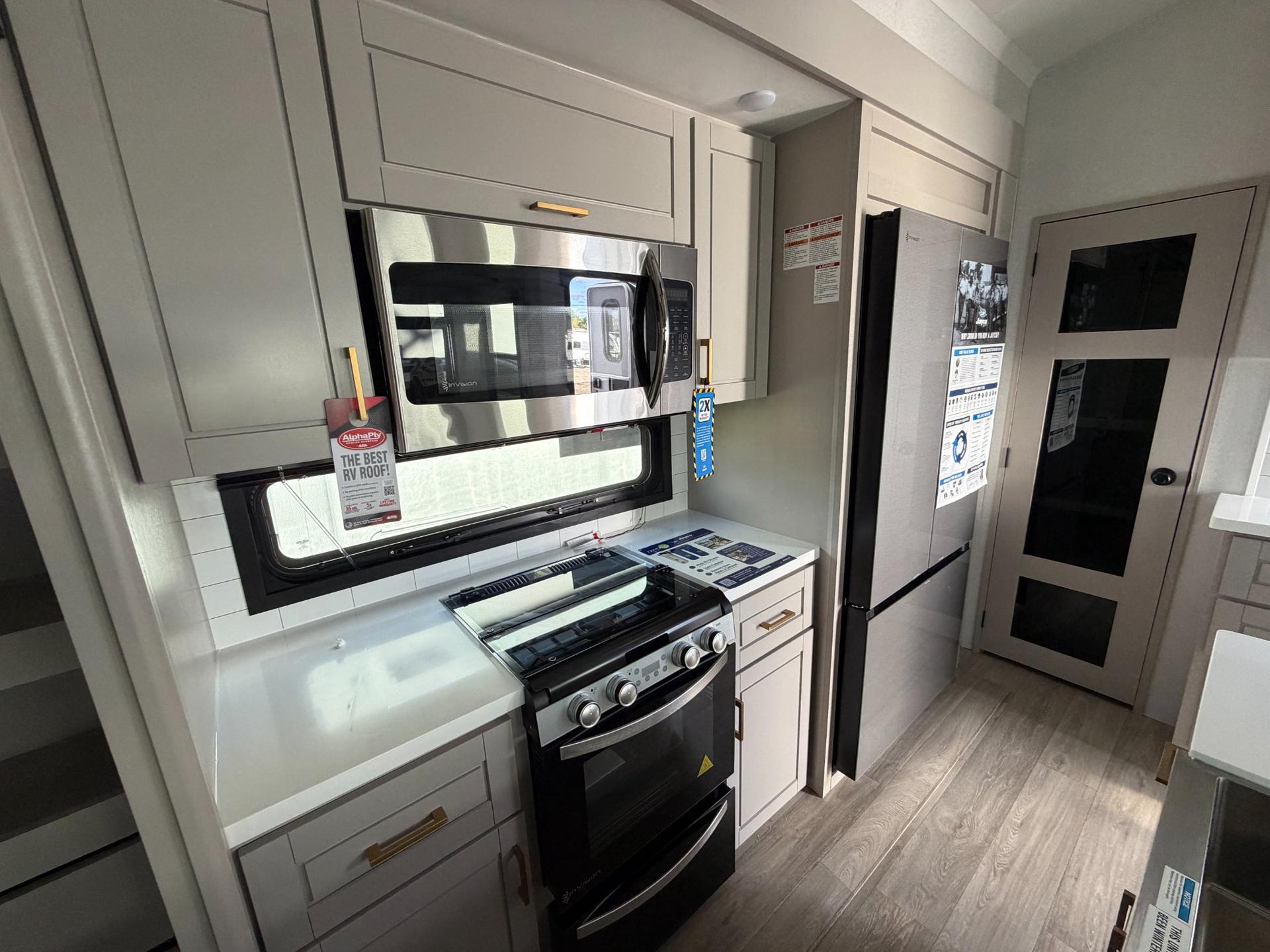 2027 Jayco 2027 Jayco North Point - thumbnail 15