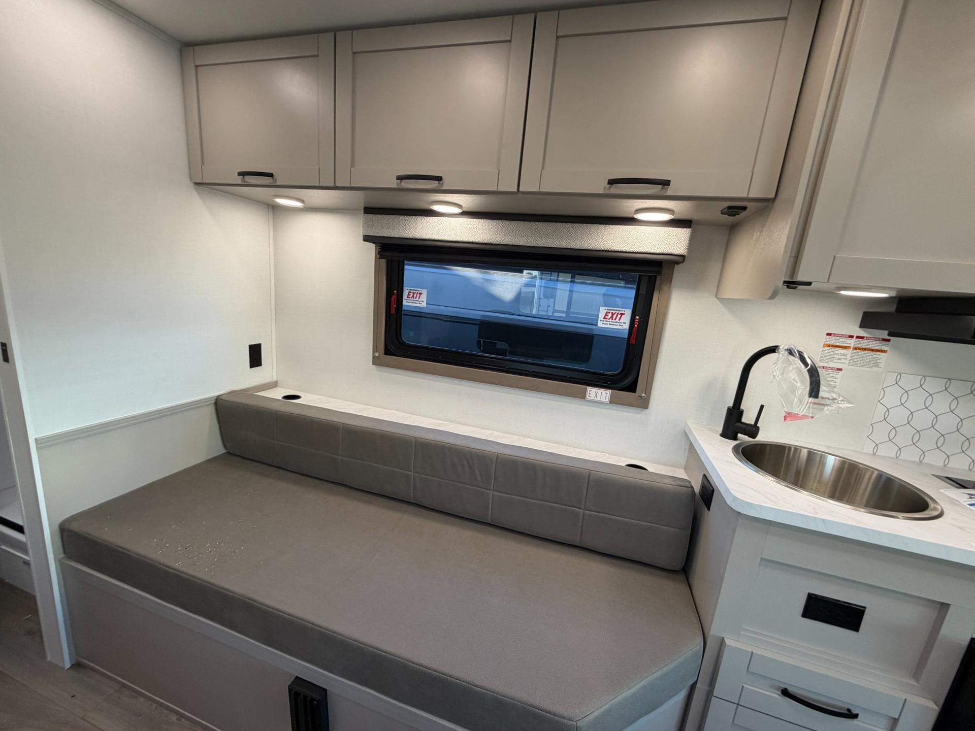 2027 Jayco 2027 Jayco REDHAWK - thumbnail 14