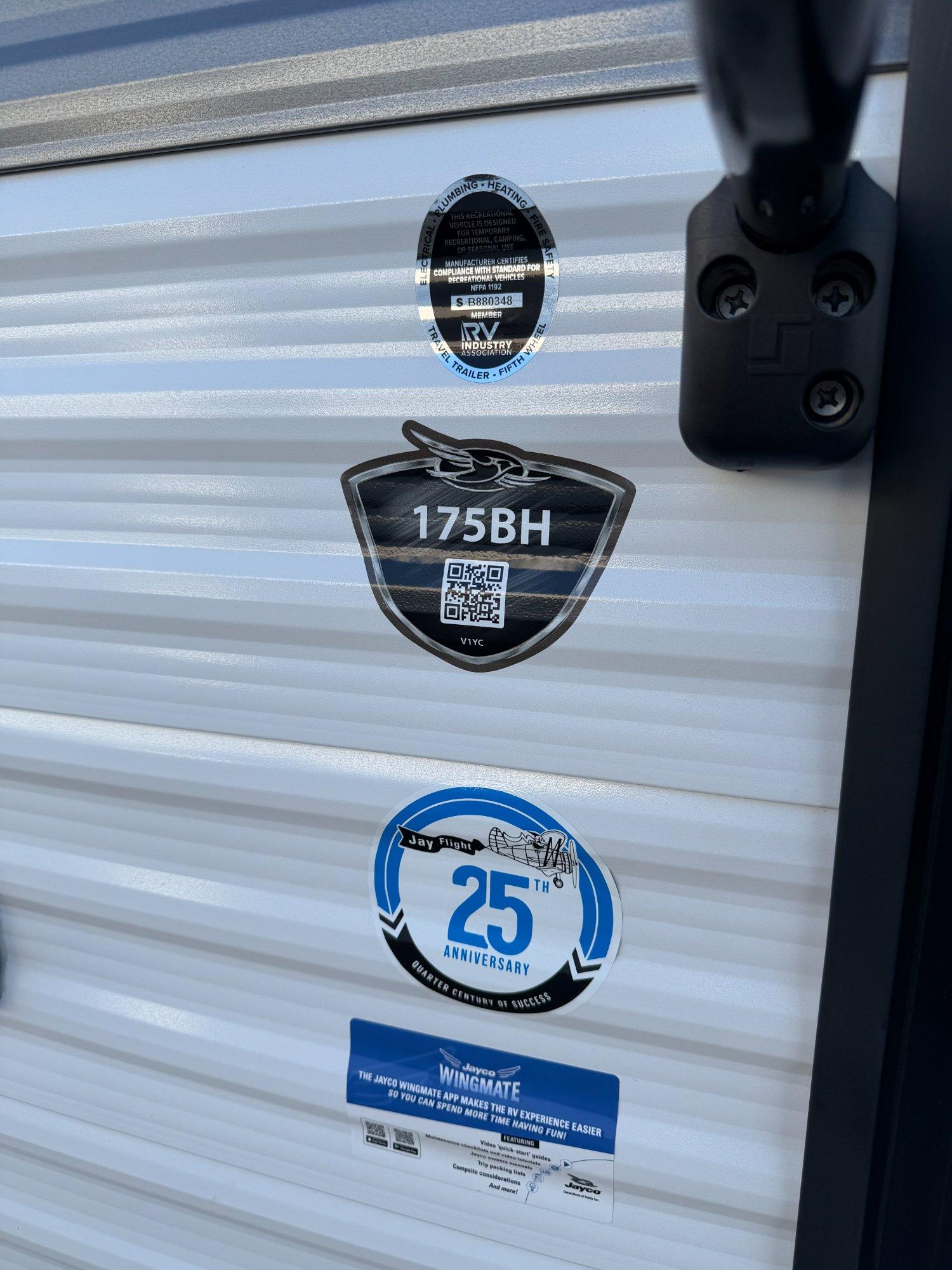2027 Jayco 2027 Jayco Jay Flight - thumbnail 3