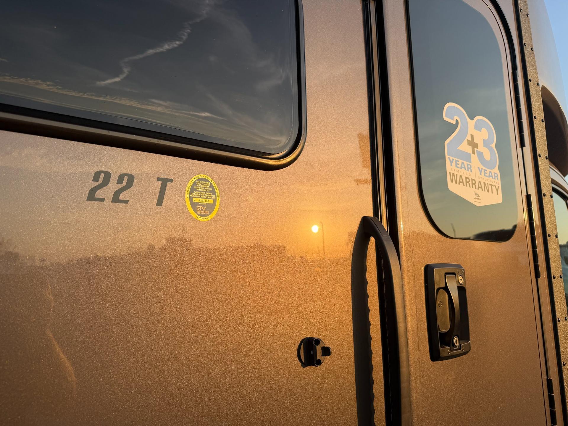 2027 Jayco 2027 Jayco Granite Ridge - thumbnail 4