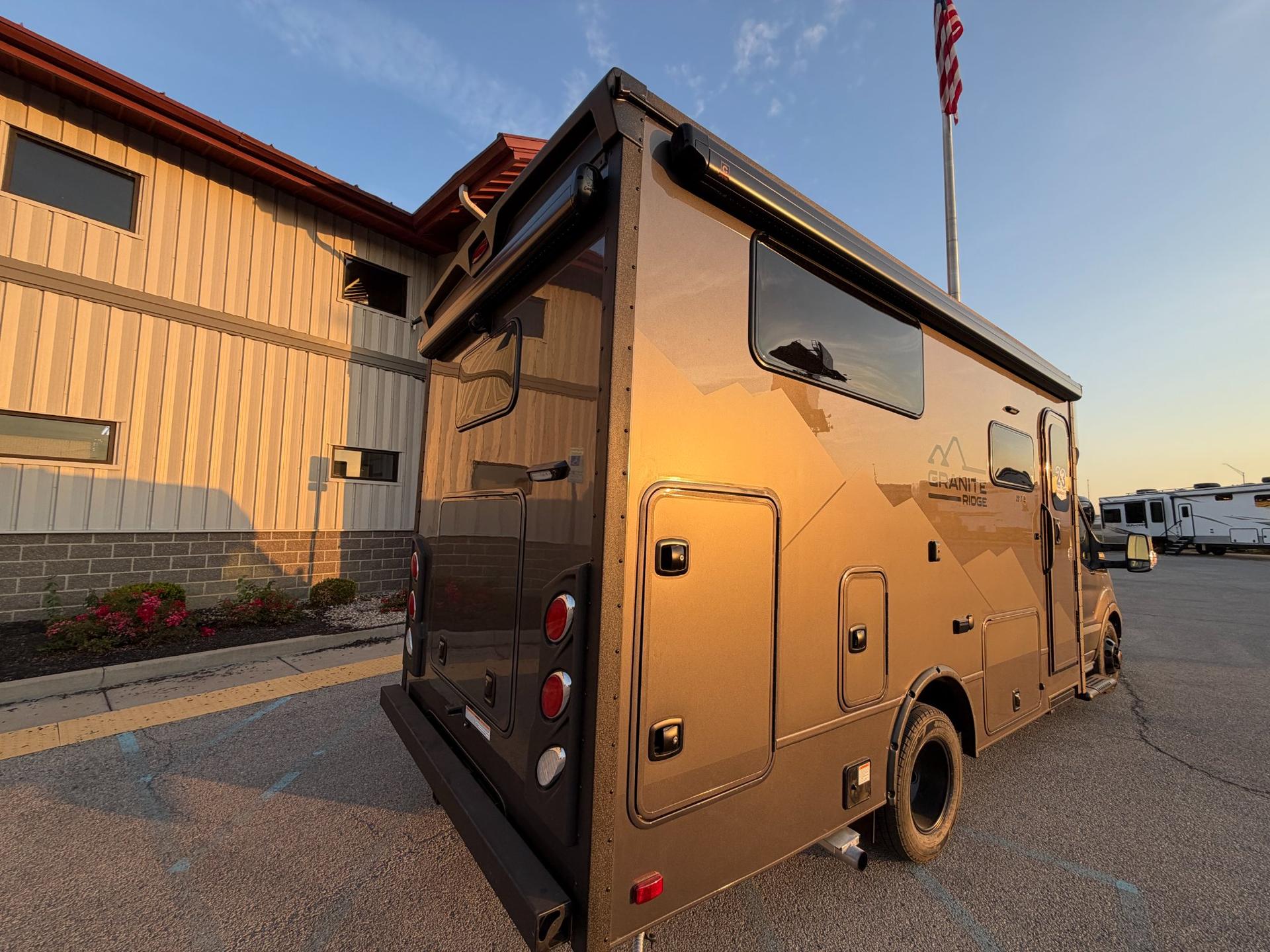 2027 Jayco 2027 Jayco Granite Ridge - thumbnail 7