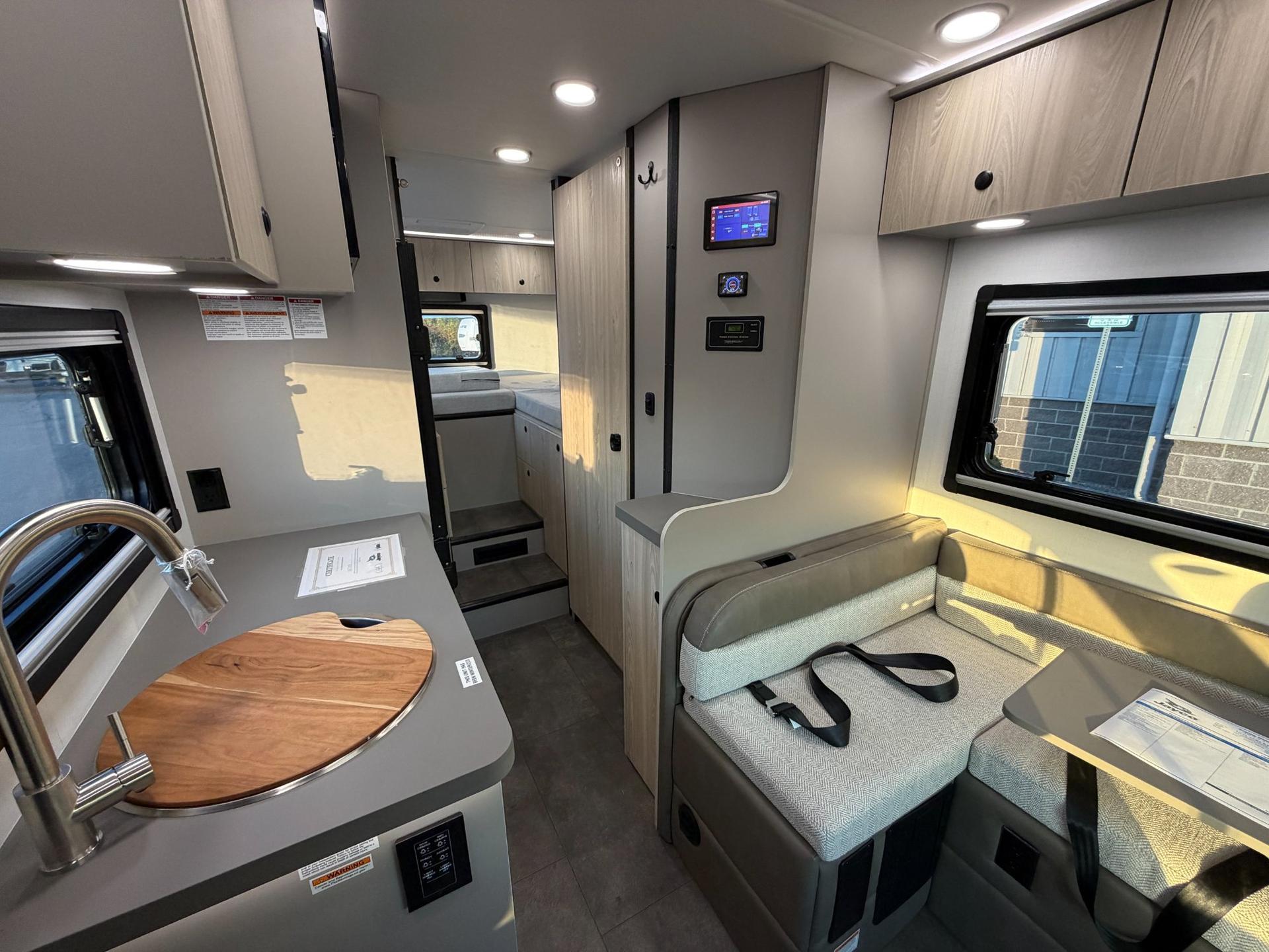 2027 Jayco 2027 Jayco Granite Ridge - thumbnail 15