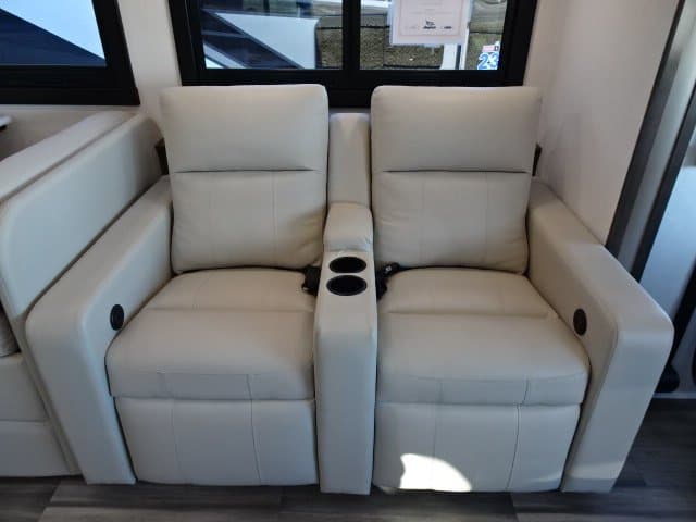 2026 Jayco 2026 Jayco Precept - thumbnail 27