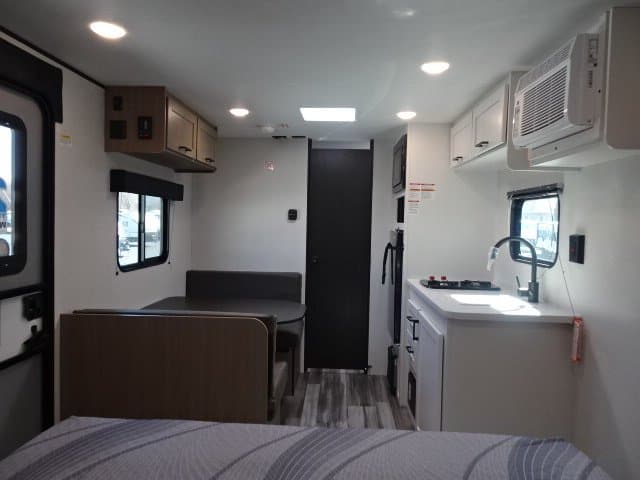2026 Jayco 2026 Jayco Jay Flight SLX - thumbnail 6