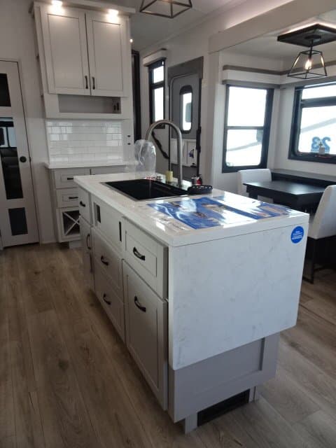 2026 Jayco 2026 Jayco North Point - thumbnail 24