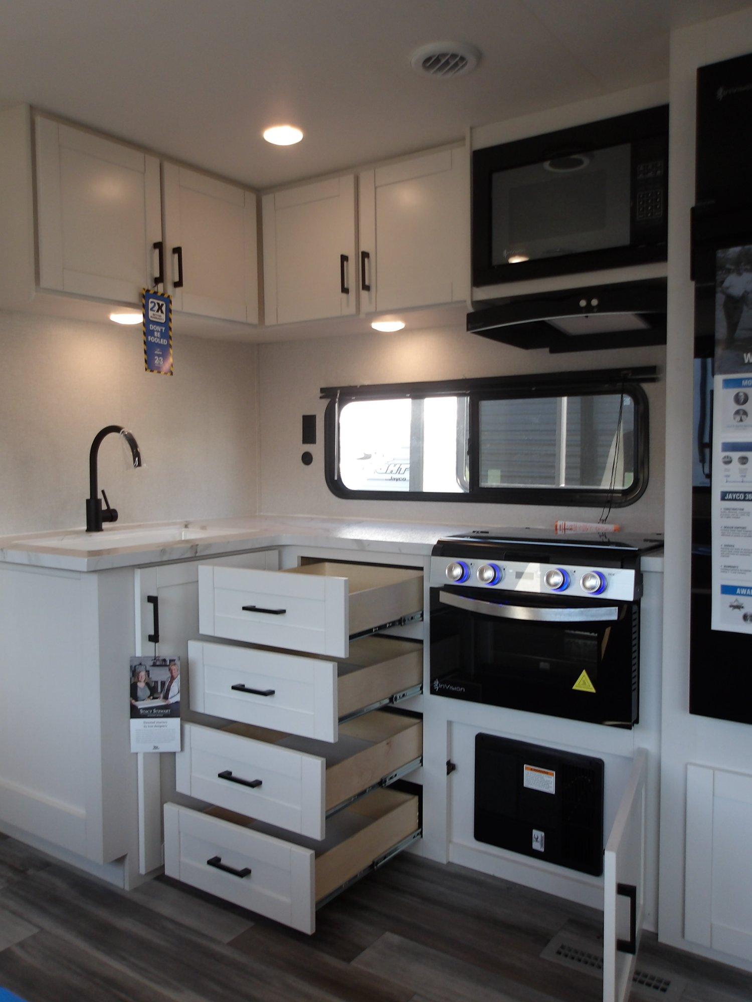 2026 Jayco 2026 Jayco Jay Flight SLX - thumbnail 16