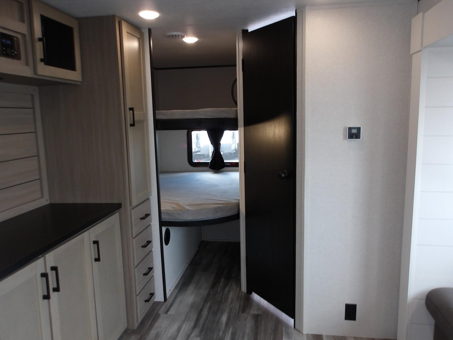 2026 Jayco 2026 Jayco Jay Flight SLX - thumbnail 25
