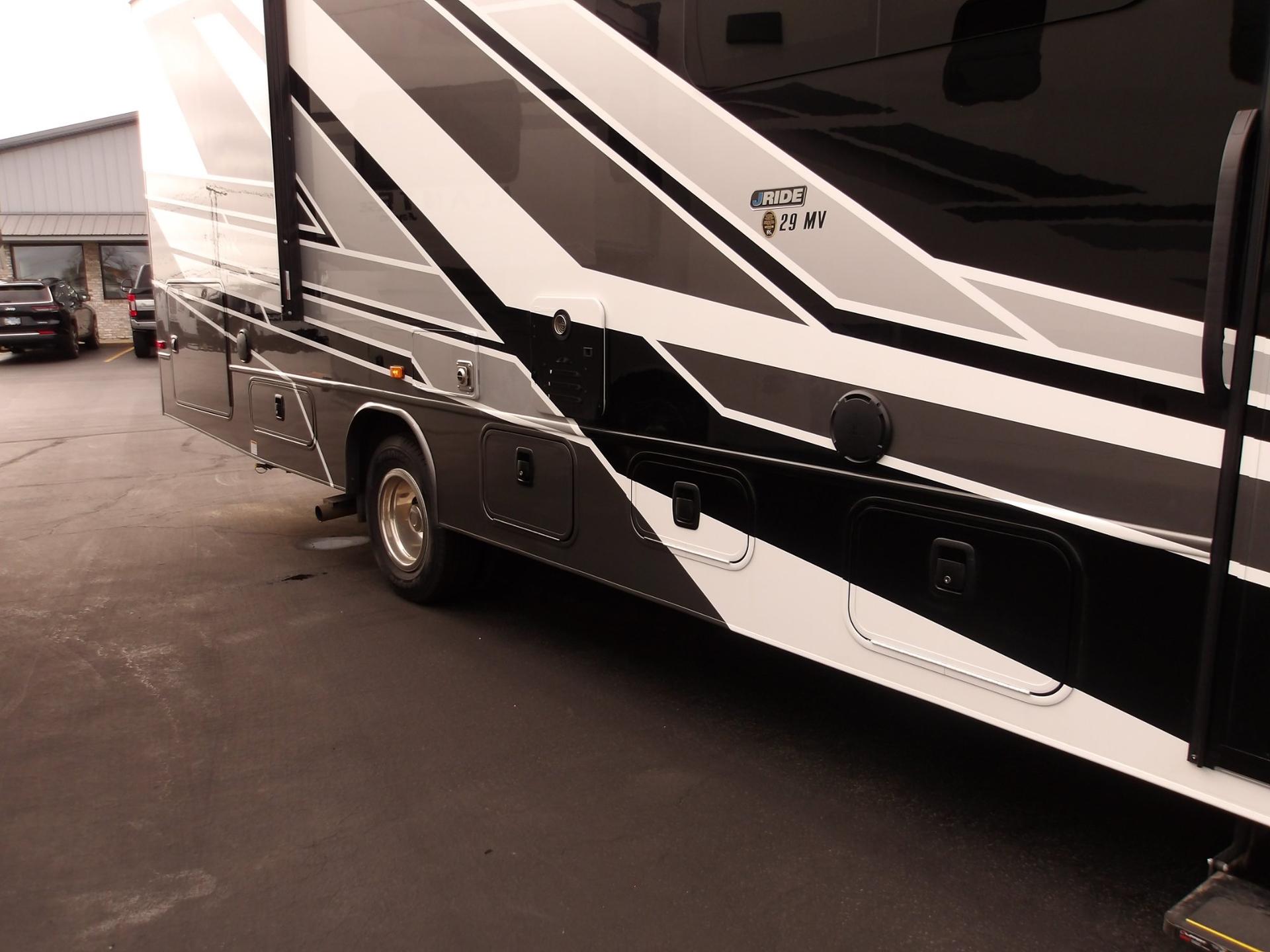 2026 Jayco 2026 Jayco Greyhawk - thumbnail 3