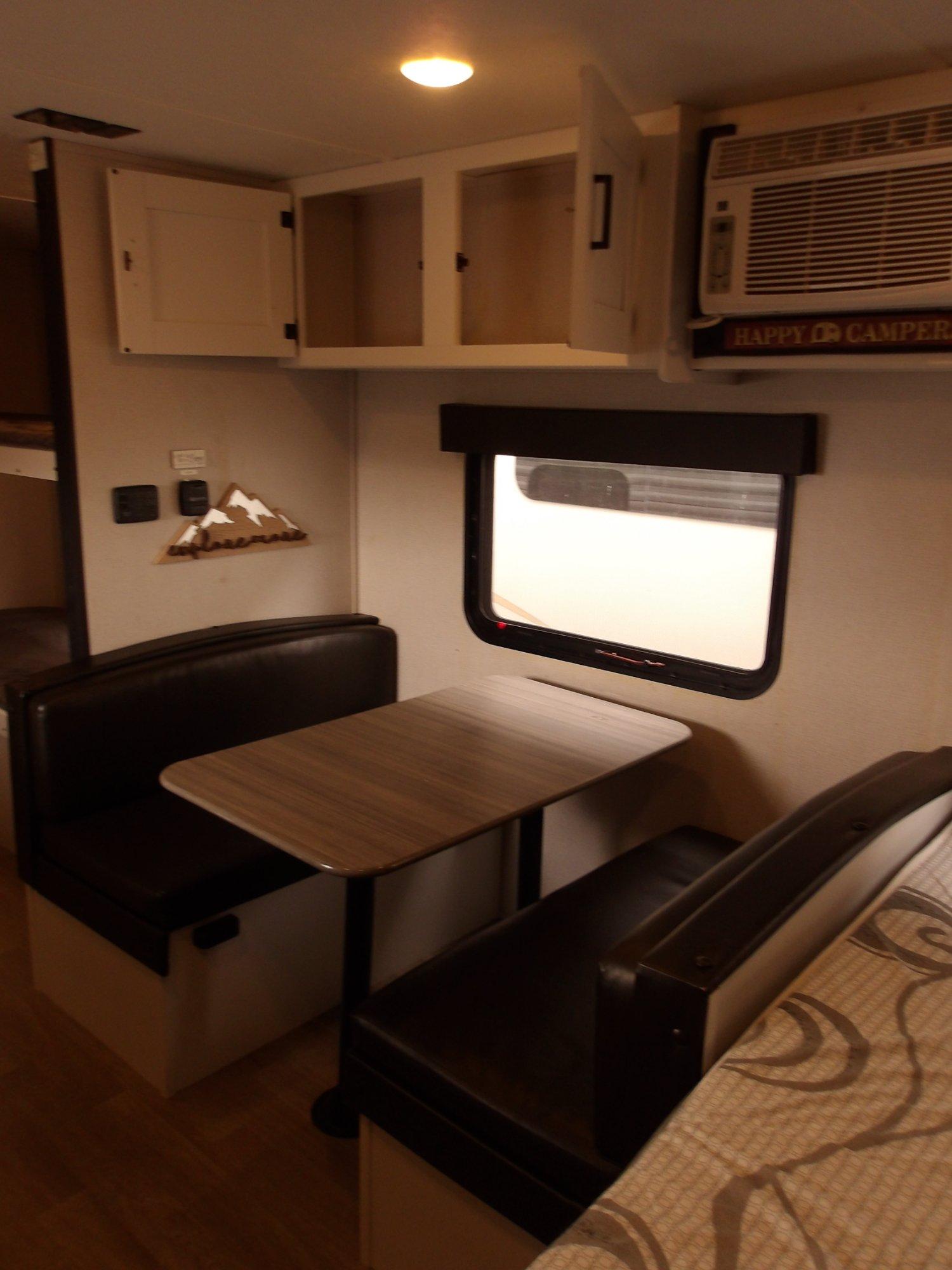 2021 Keystone 2021 Keystone Hideout - thumbnail 11