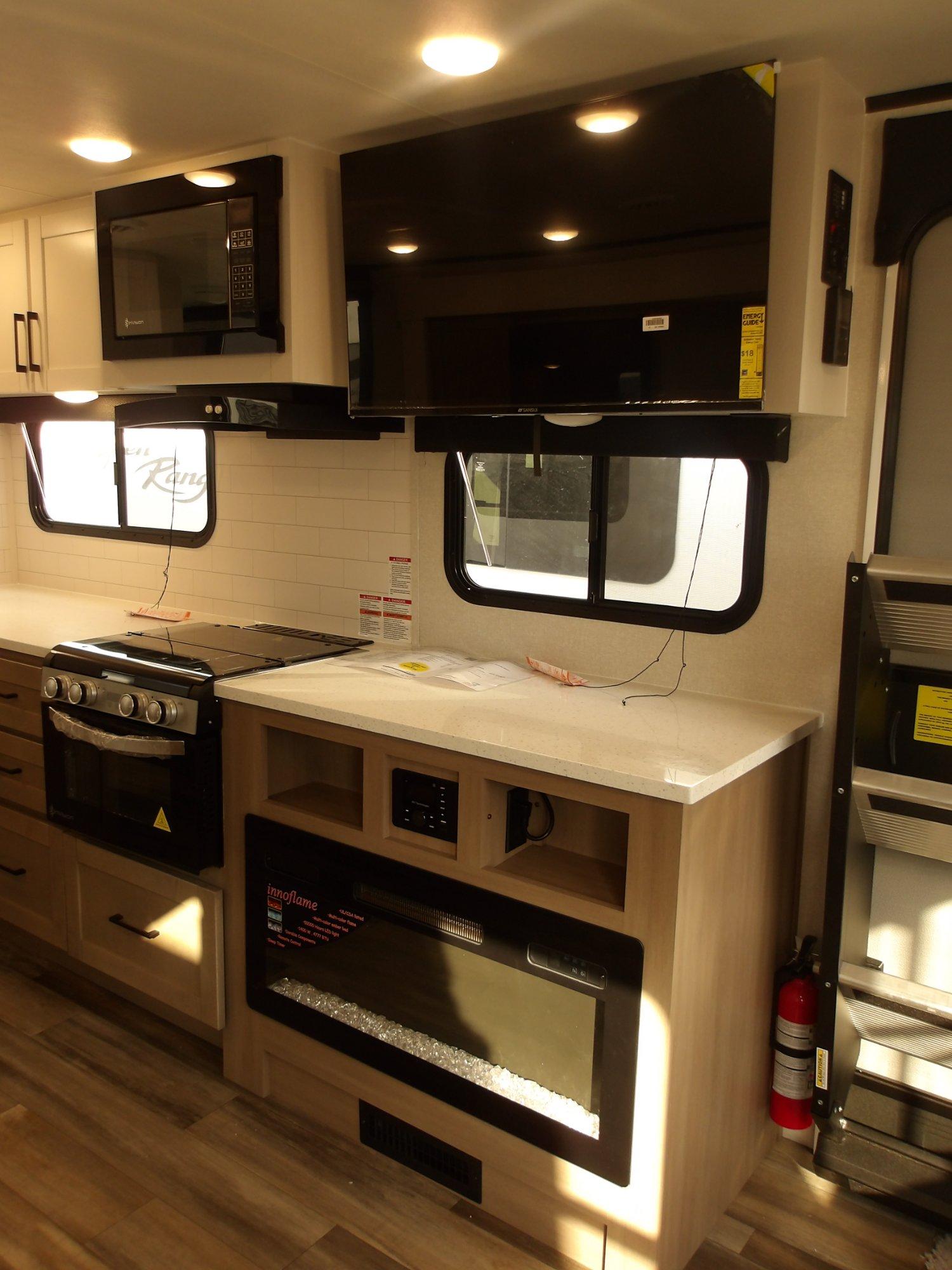 2026 Highland Ridge RV 2026 Highland Ridge RV Range Lite - thumbnail 16