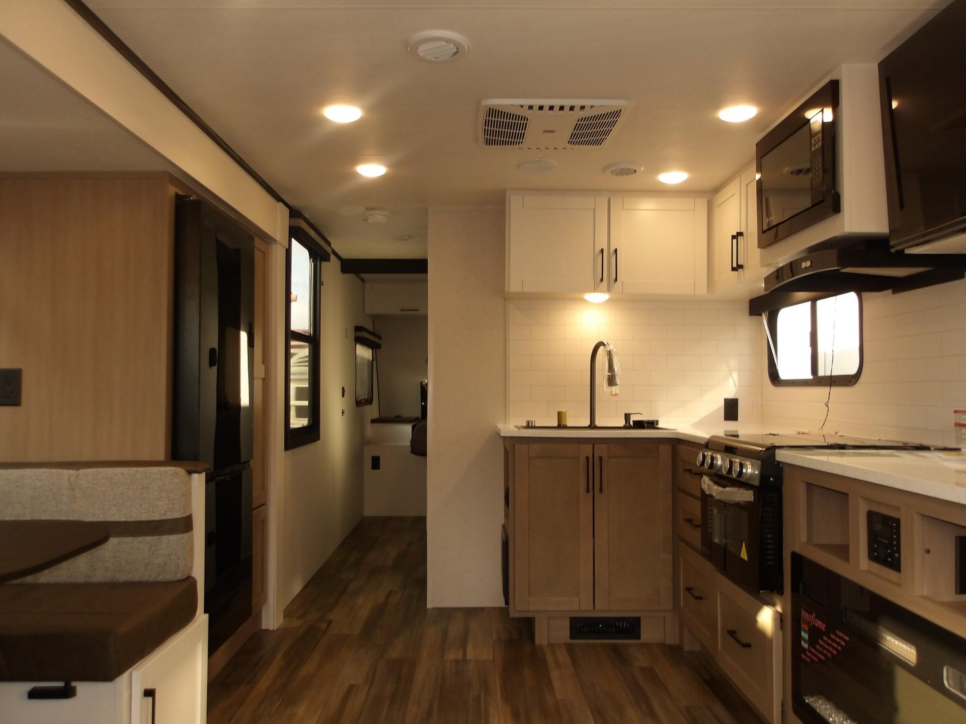 2026 Highland Ridge RV 2026 Highland Ridge RV Range Lite - thumbnail 14