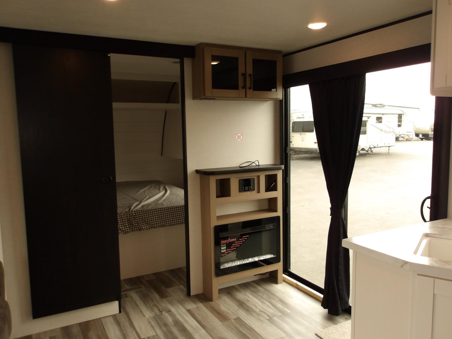 2026 Jayco 2026 Jayco Jay Flight SLX - thumbnail 37