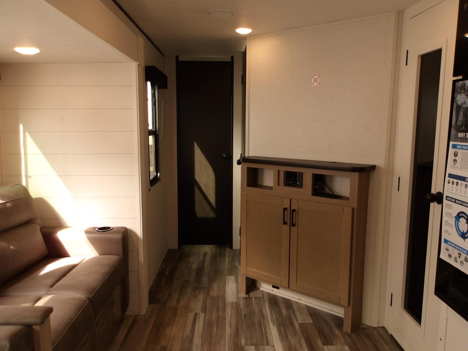 2026 Jayco 2026 Jayco Jay Flight SLX - thumbnail 25