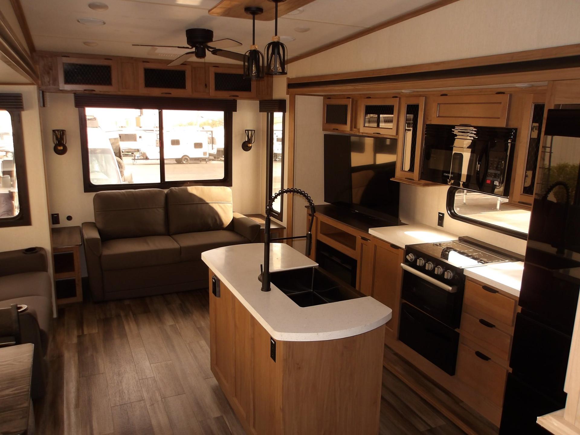 2024 FOREST RIVER 2024 FOREST RIVER SABRE - thumbnail 13