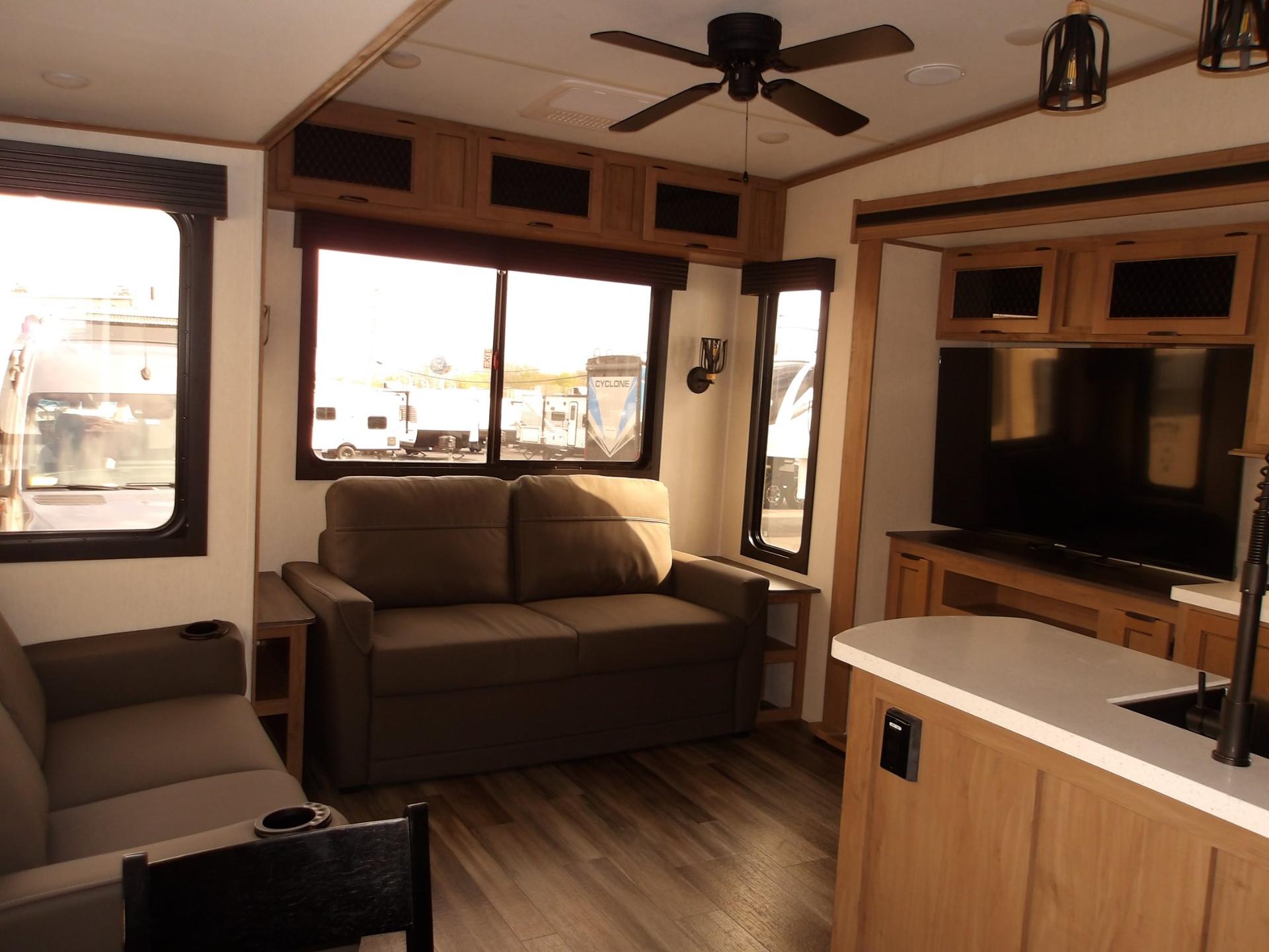 2024 FOREST RIVER 2024 FOREST RIVER SABRE - thumbnail 24