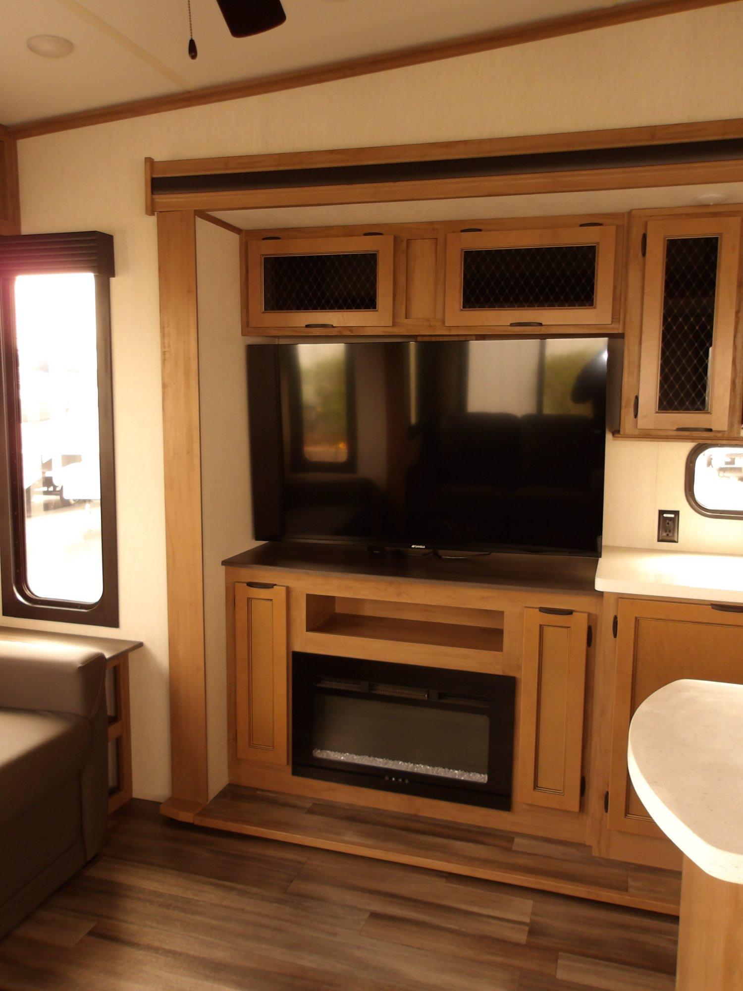 2024 FOREST RIVER 2024 FOREST RIVER SABRE - thumbnail 25