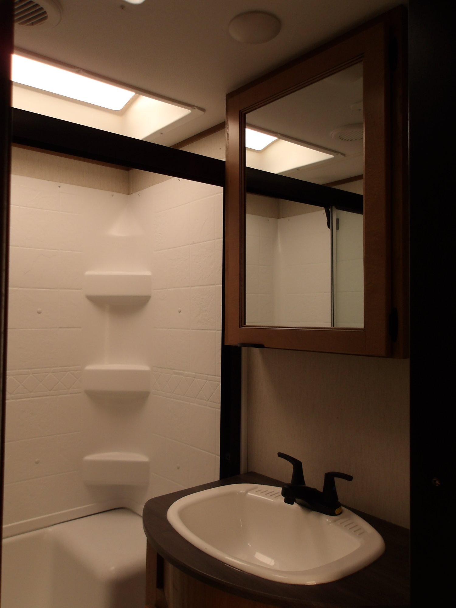 2024 FOREST RIVER 2024 FOREST RIVER SABRE - thumbnail 35