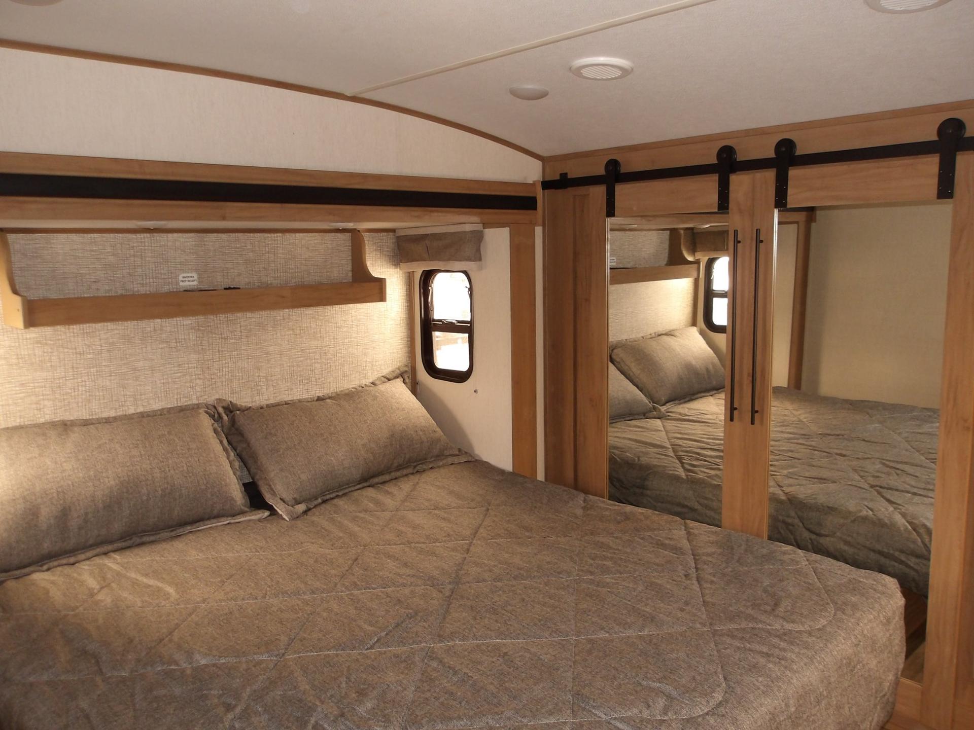 2024 FOREST RIVER 2024 FOREST RIVER SABRE - thumbnail 43