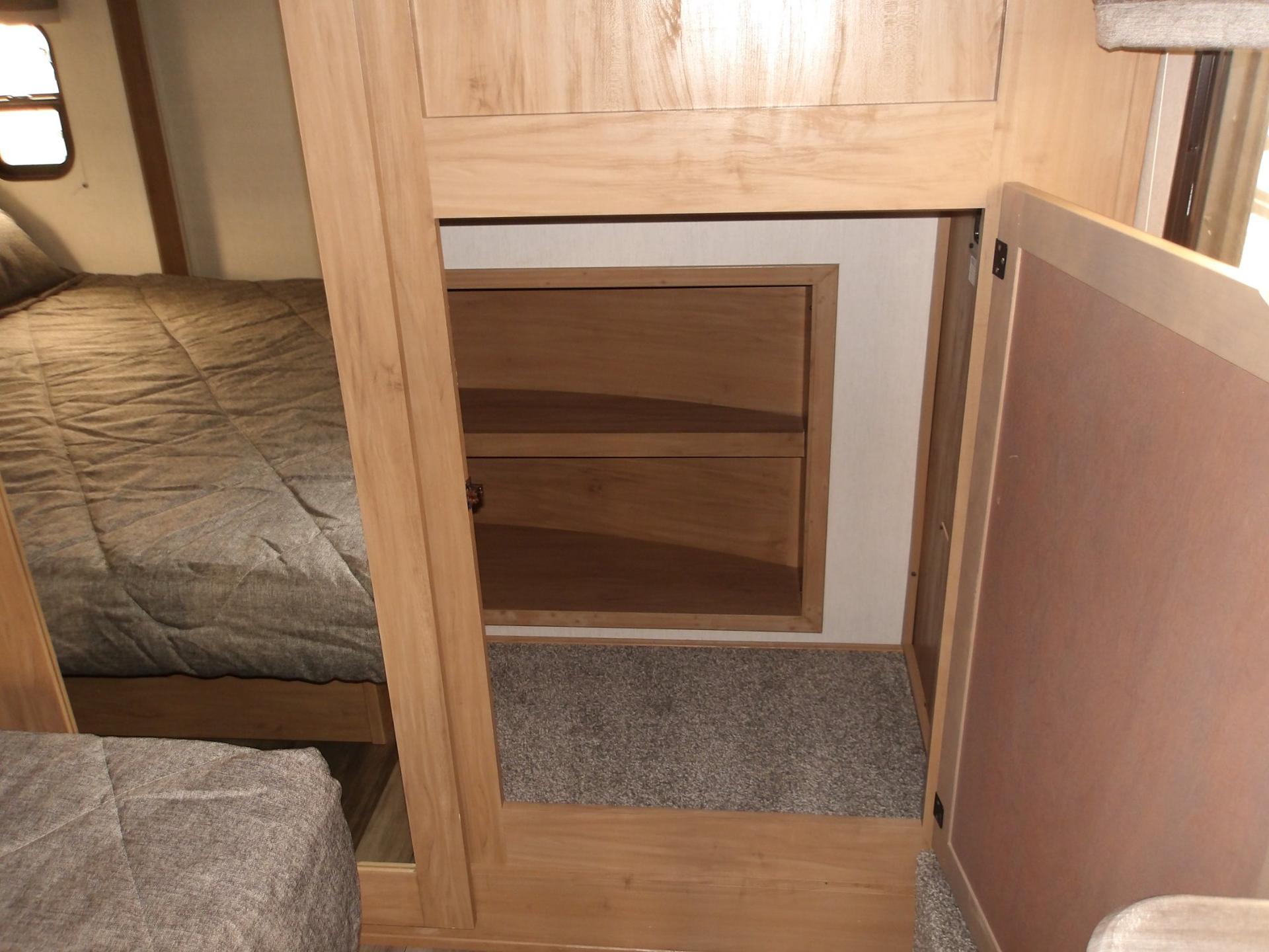 2024 FOREST RIVER 2024 FOREST RIVER SABRE - thumbnail 46