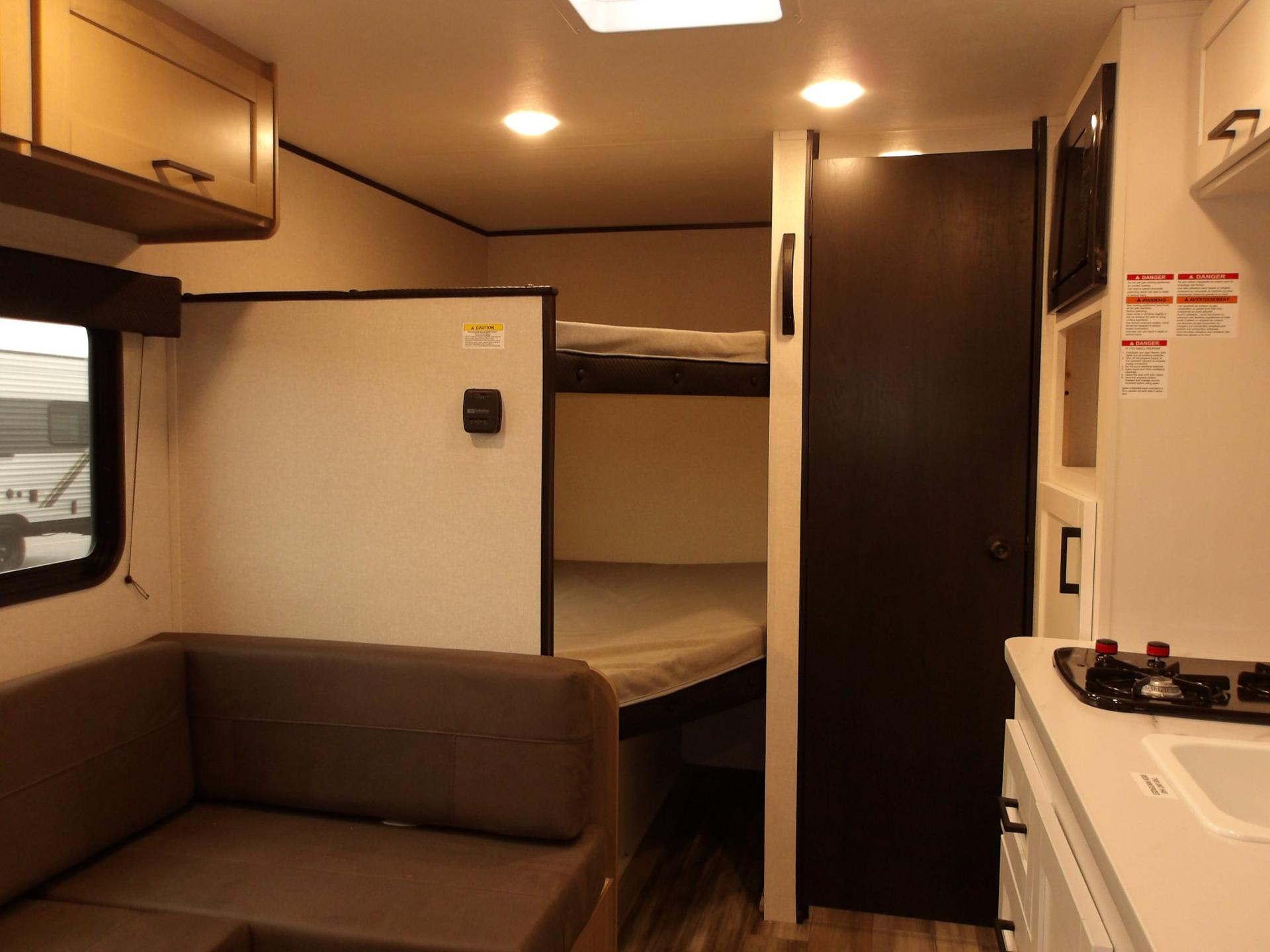 2026 Jayco 2026 Jayco Jay Flight SLX - thumbnail 15