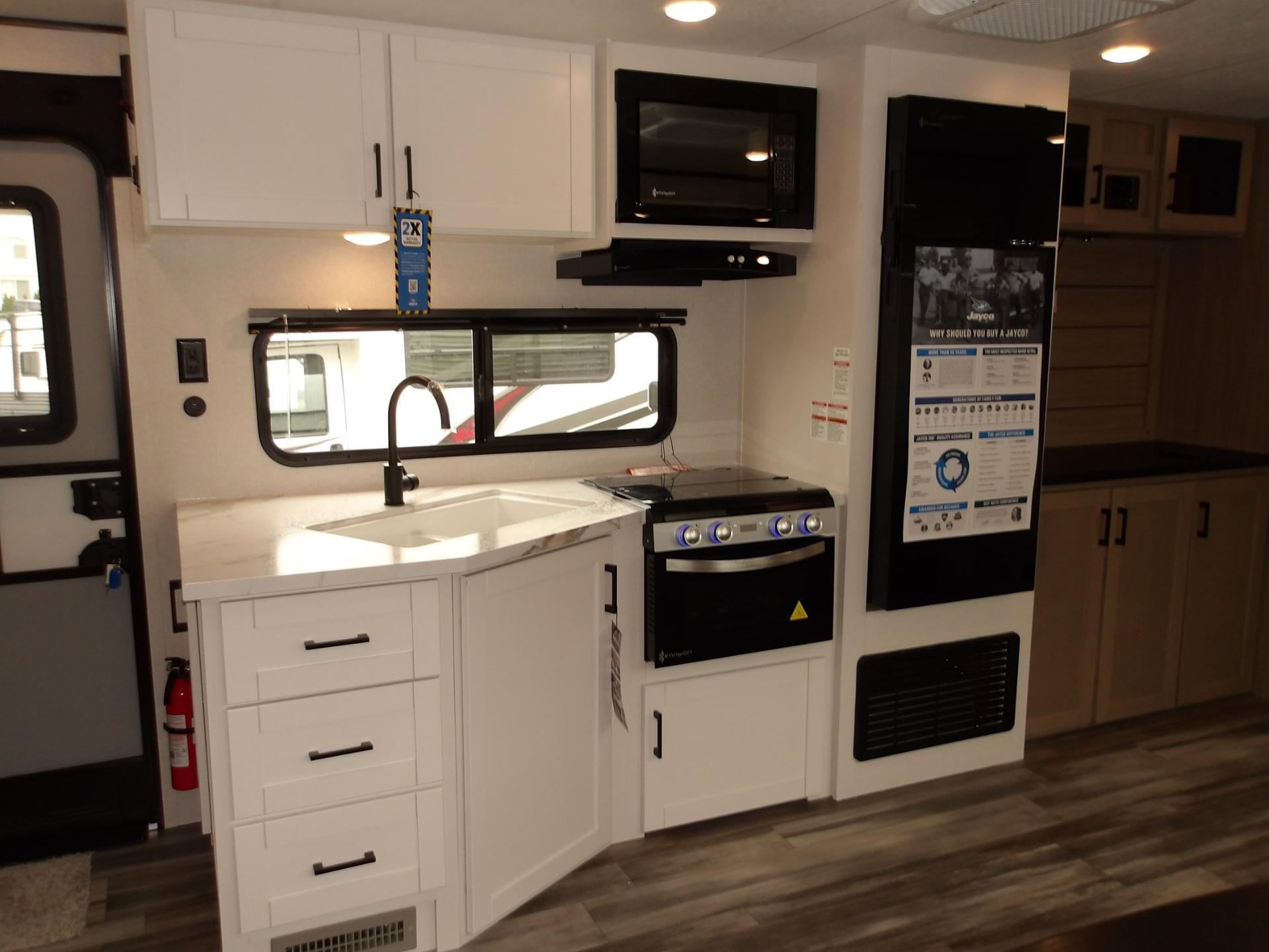 2026 Jayco 2026 Jayco Jay Flight SLX - thumbnail 16