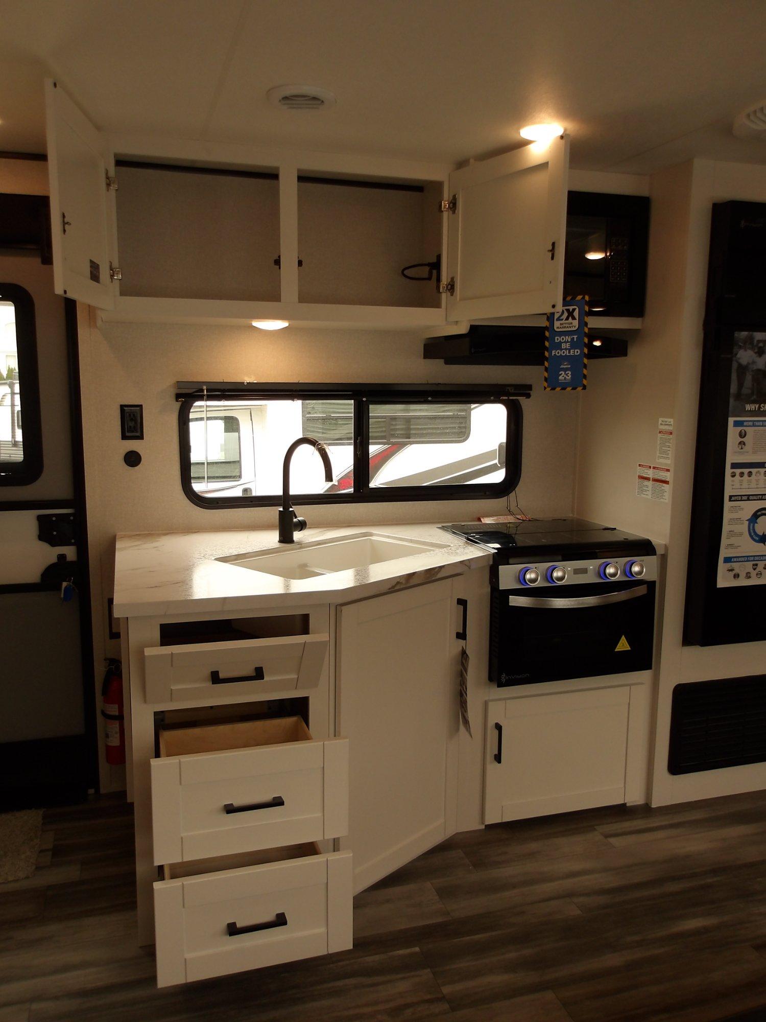 2026 Jayco 2026 Jayco Jay Flight SLX - thumbnail 17