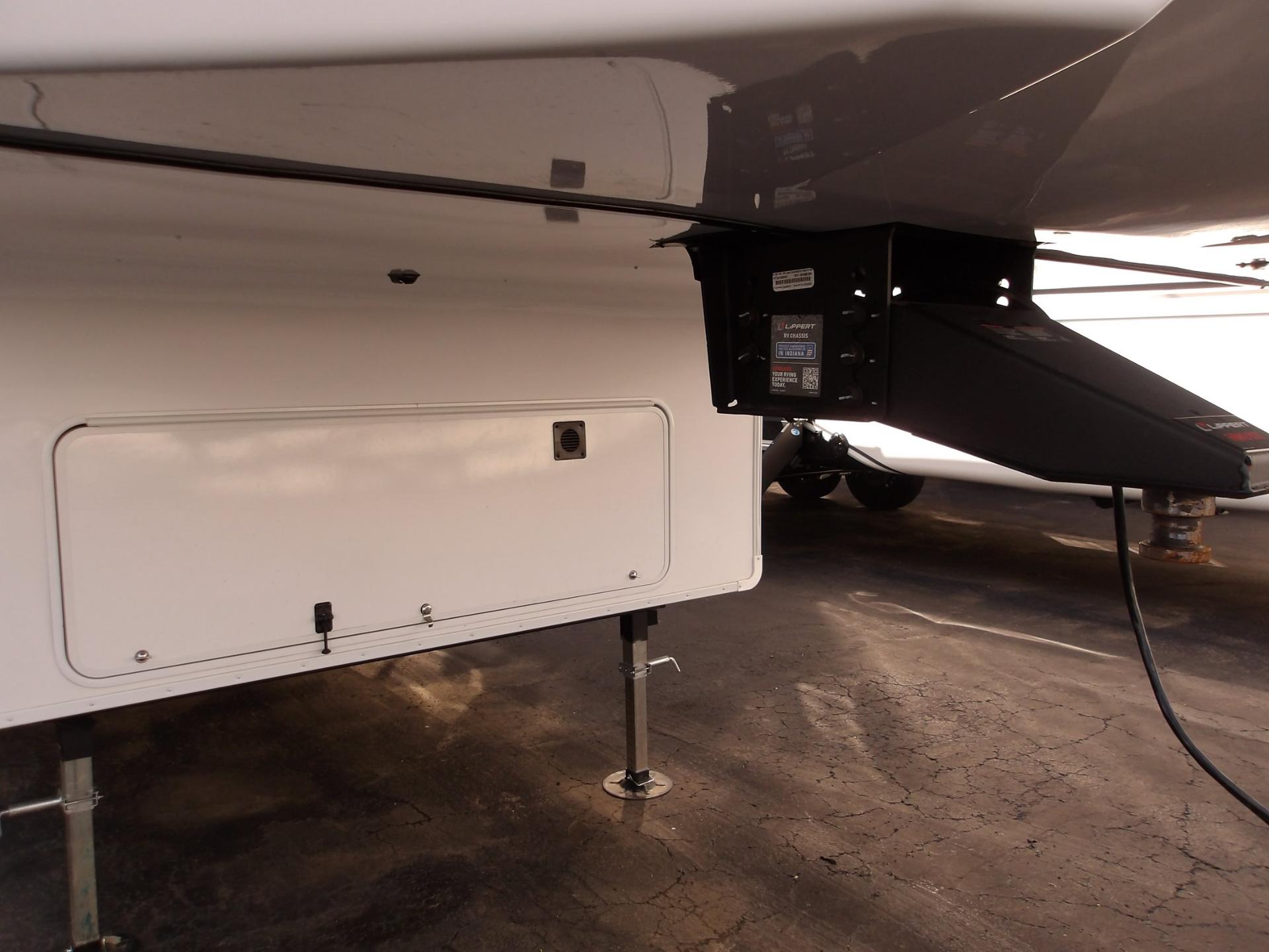 2026 Jayco 2026 Jayco Eagle - thumbnail 2