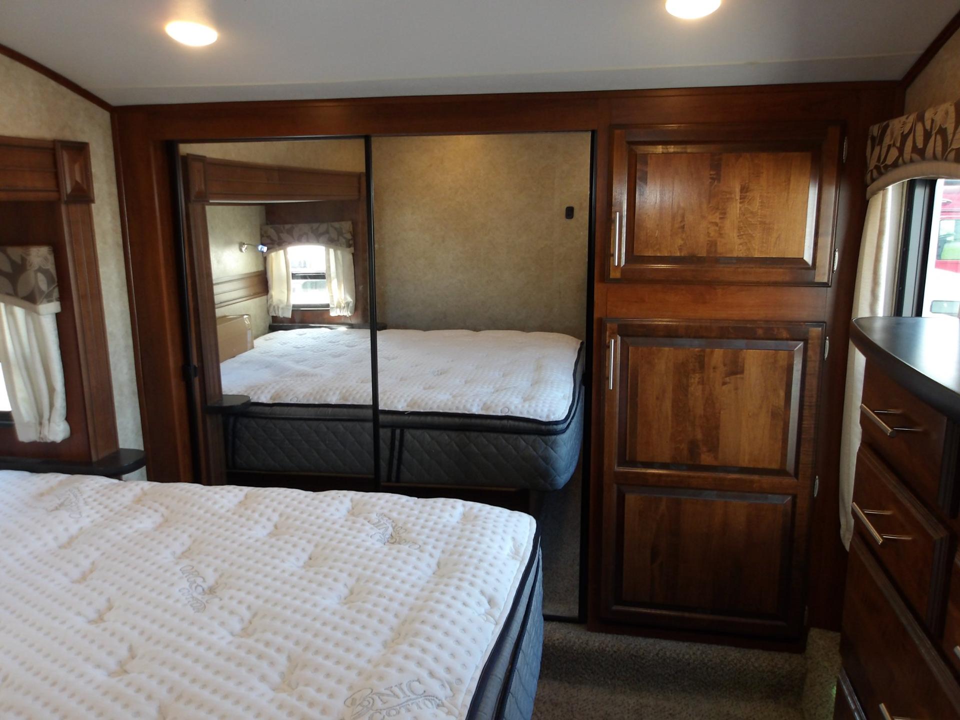 2017 Jayco 2017 Jayco Eagle - thumbnail 39