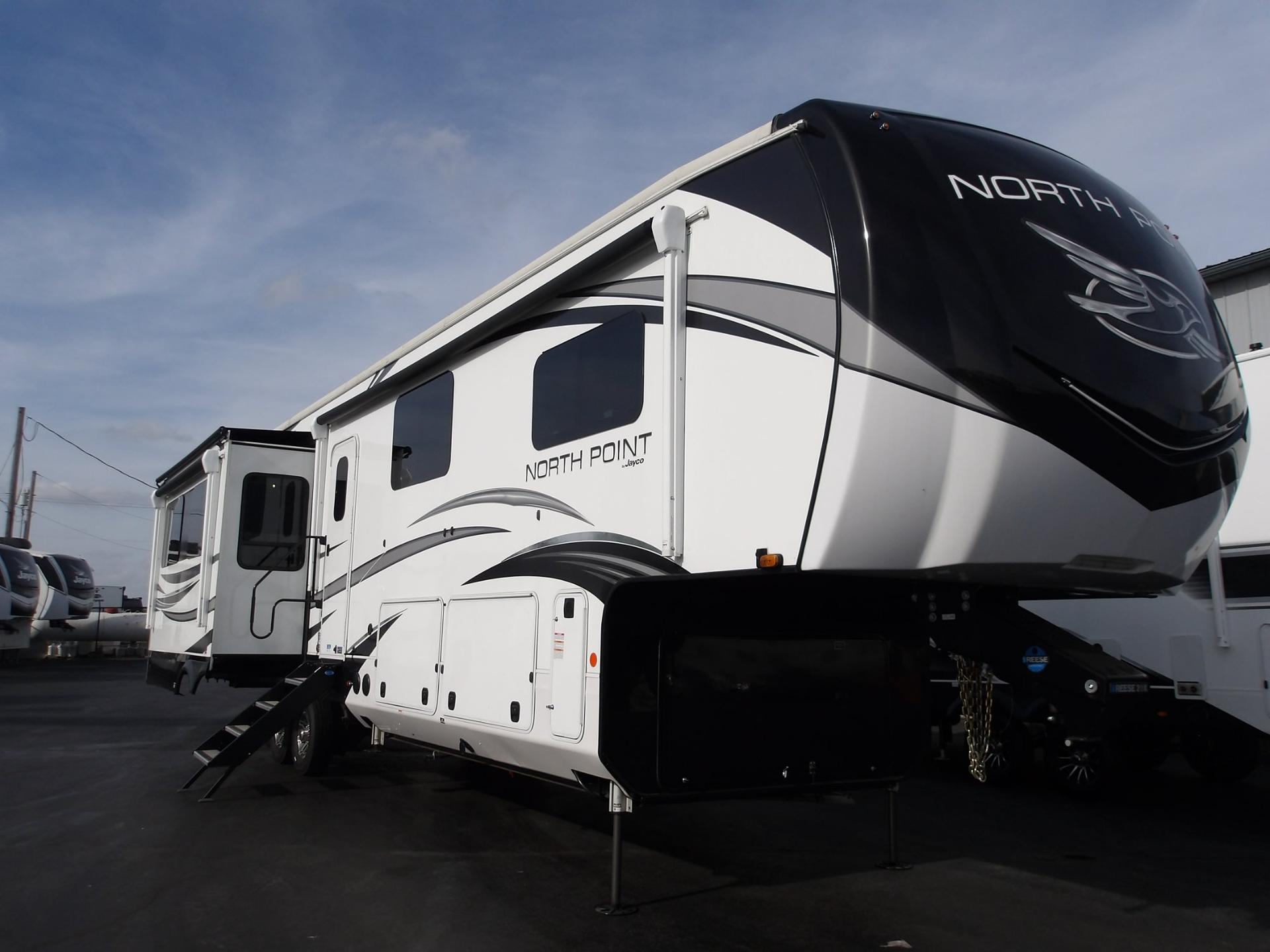 2022 Jayco North Point 377RLBH