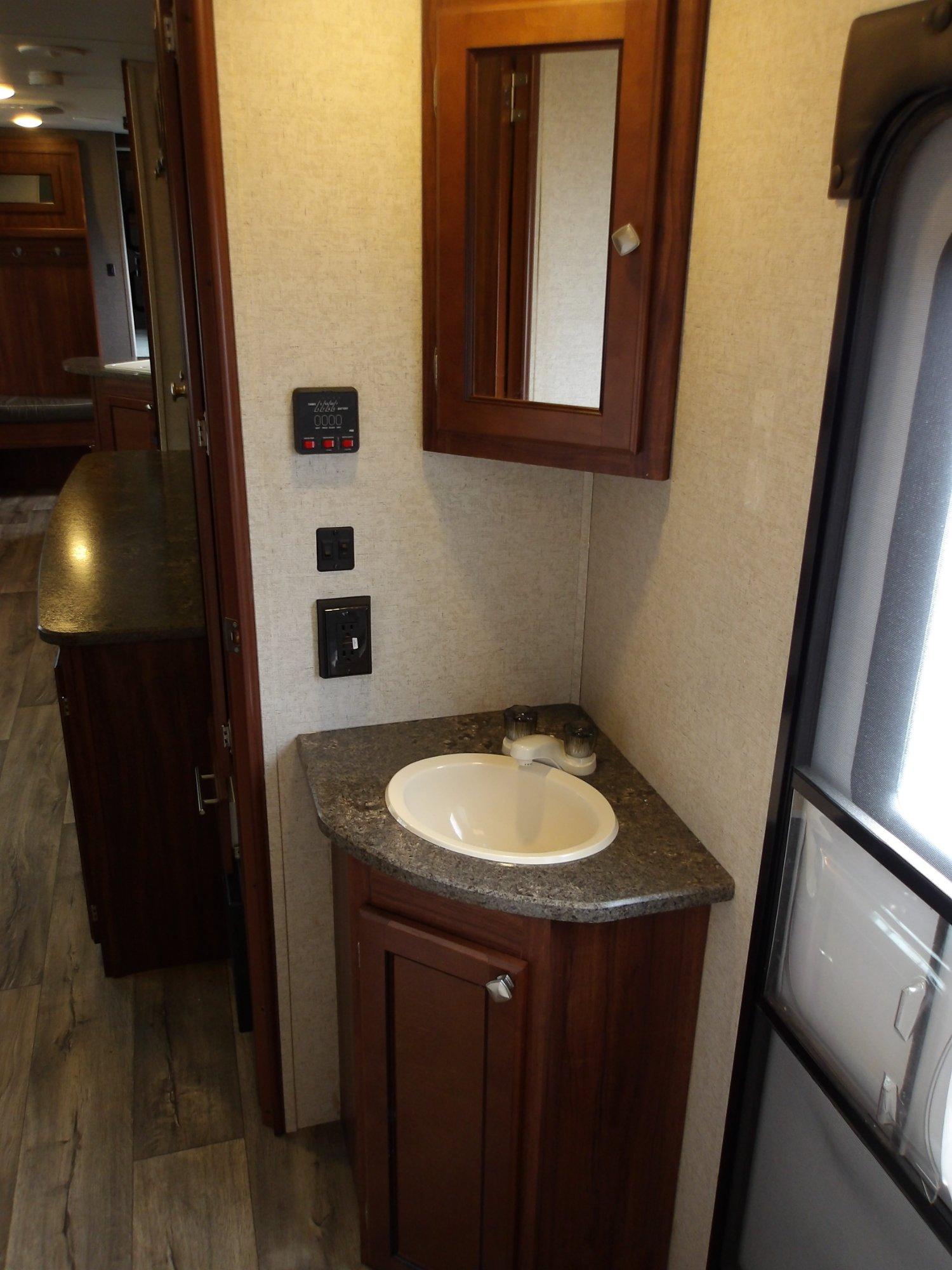 2017 Heartland 2017 Heartland Wilderness - thumbnail 23