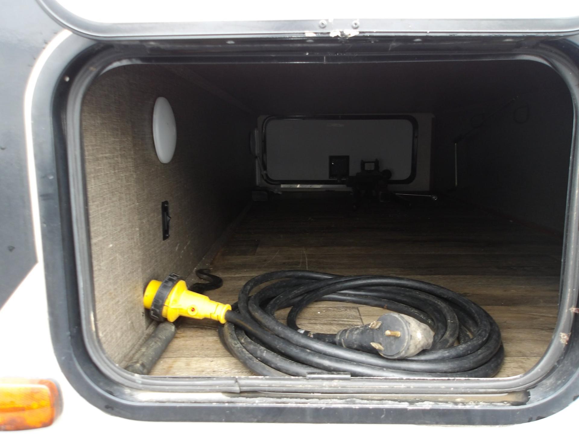 2017 Heartland 2017 Heartland Wilderness - thumbnail 9