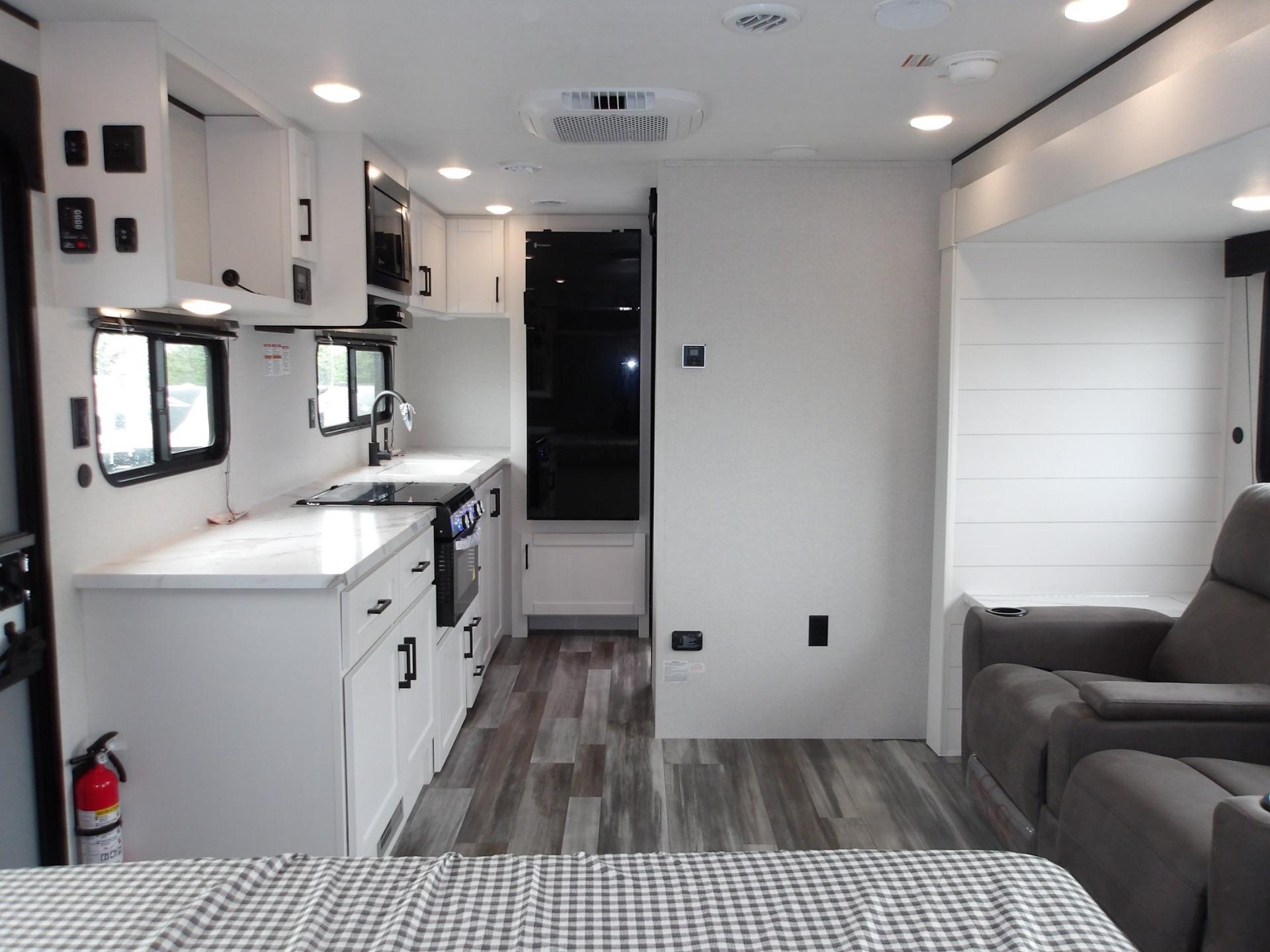 2026 Jayco 2026 Jayco Jay Flight SLX - thumbnail 9