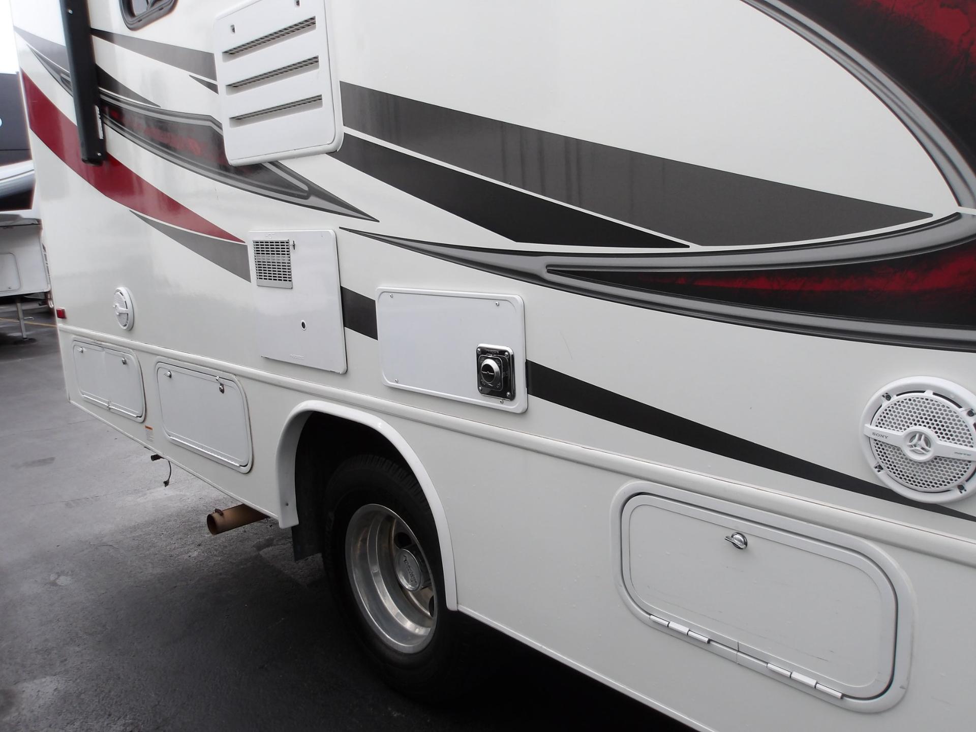2019 Jayco 2019 Jayco Redhawk - thumbnail 3